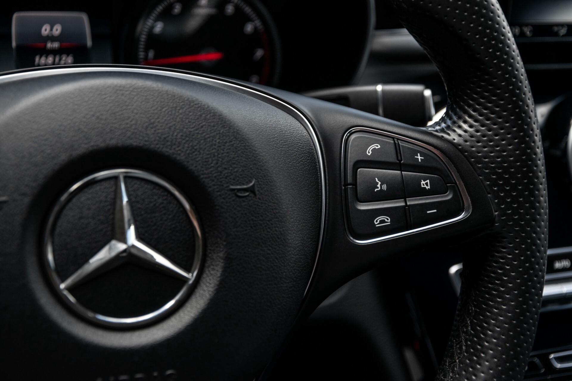 Mercedes-Benz C-Klasse Estate 350 e Burmester/Leer/ILS/19"/Panamericana/Privacyglas/Camera Aut7 Foto 14