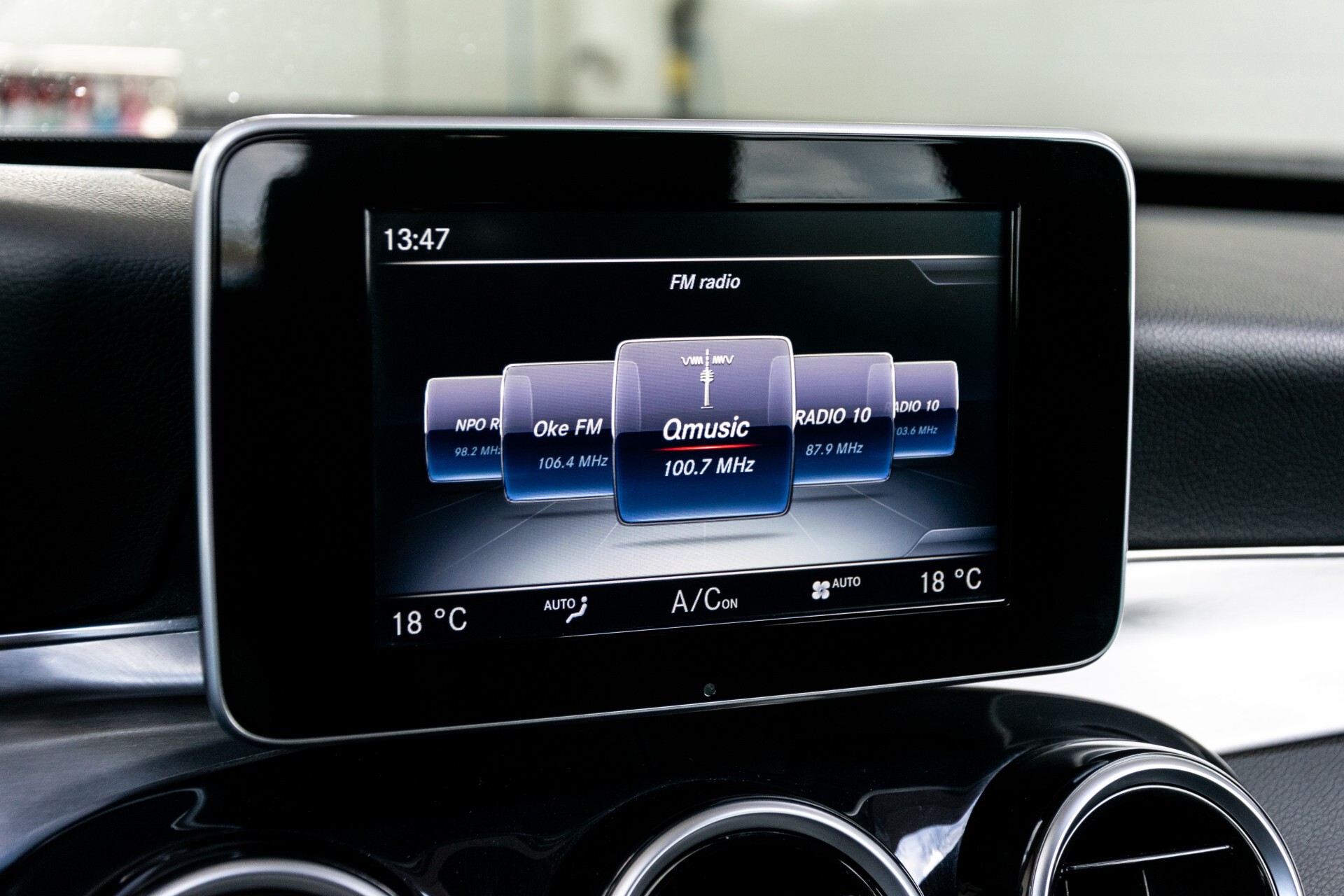 Mercedes-Benz C-Klasse Estate 350 e Burmester/Leer/ILS/19"/Panamericana/Privacyglas/Camera Aut7 Foto 16