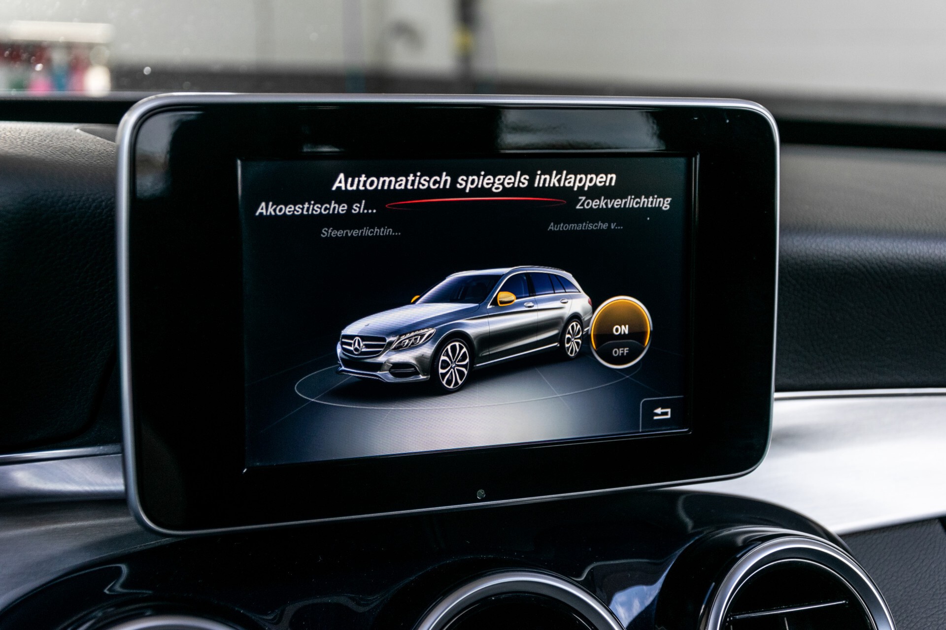 Mercedes-Benz C-Klasse Estate 350 e Burmester/Leer/ILS/19"/Panamericana/Privacyglas/Camera Aut7 Foto 26