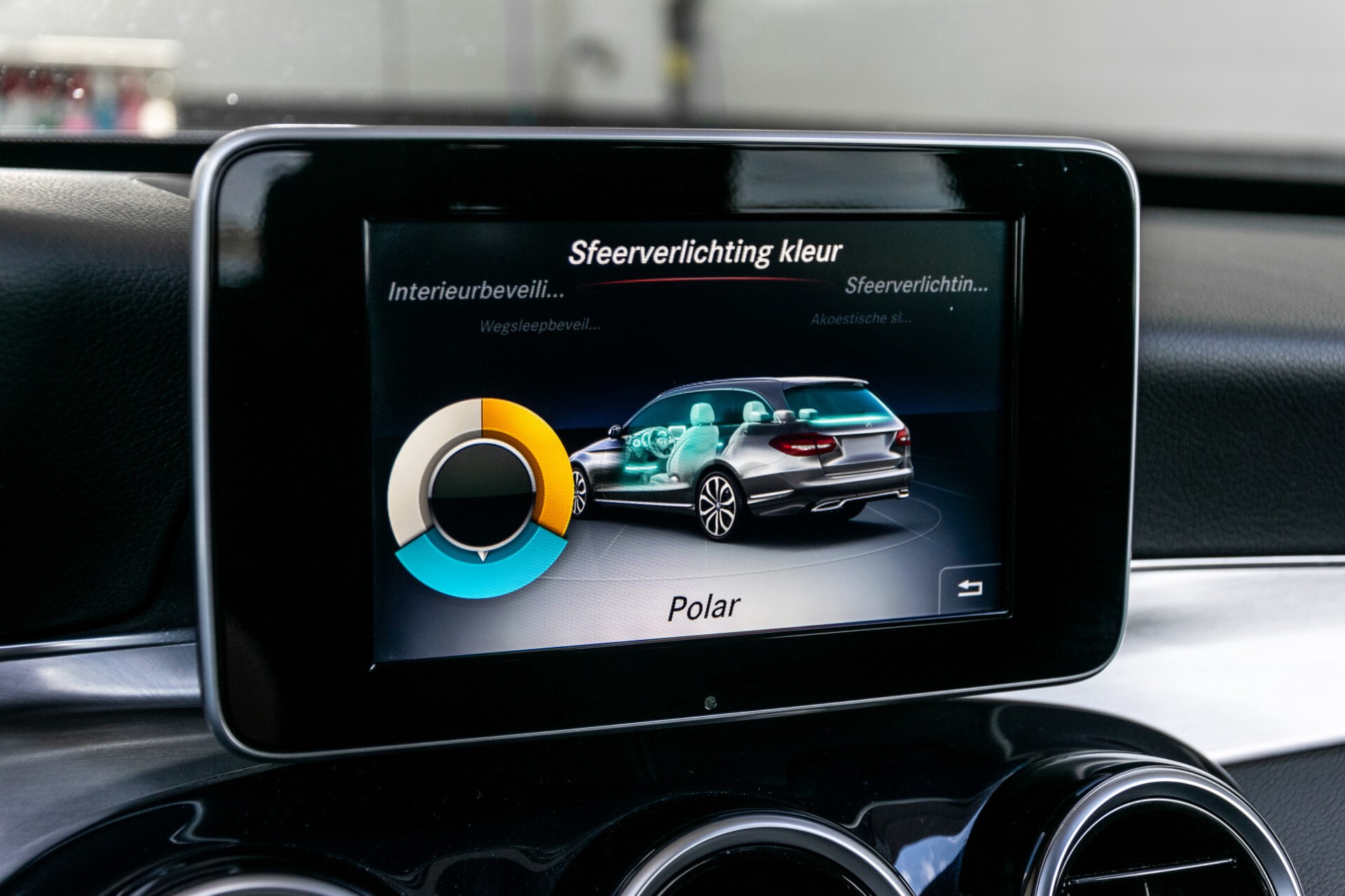 Mercedes-Benz C-Klasse Estate 350 e Burmester/Leer/ILS/19"/Panamericana/Privacyglas/Camera Aut7 Foto 34