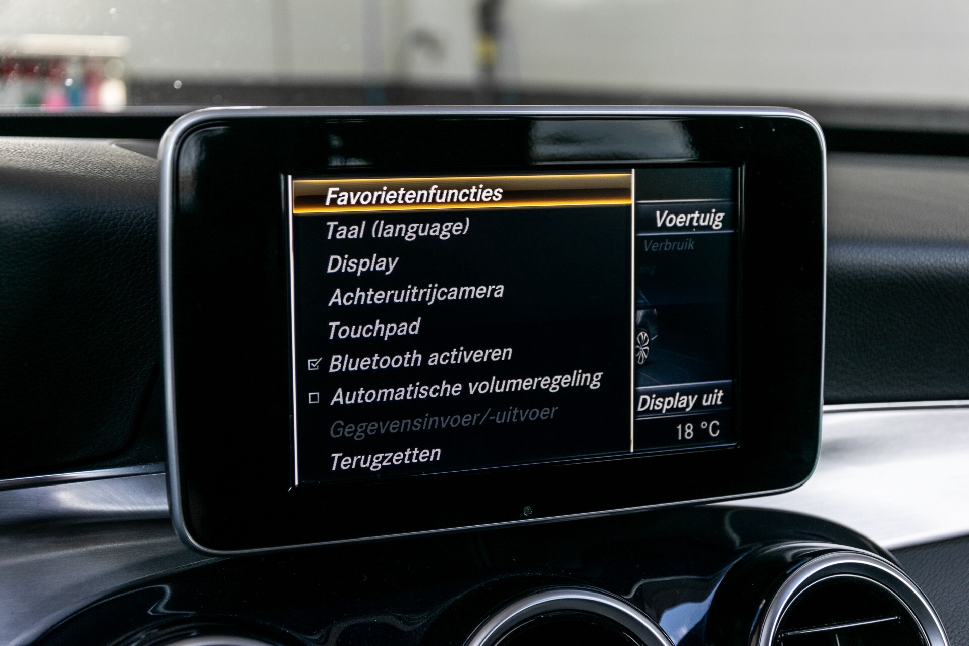 Mercedes-Benz C-Klasse Estate 350 e Burmester/Leer/ILS/19"/Panamericana/Privacyglas/Camera Aut7 Foto 40