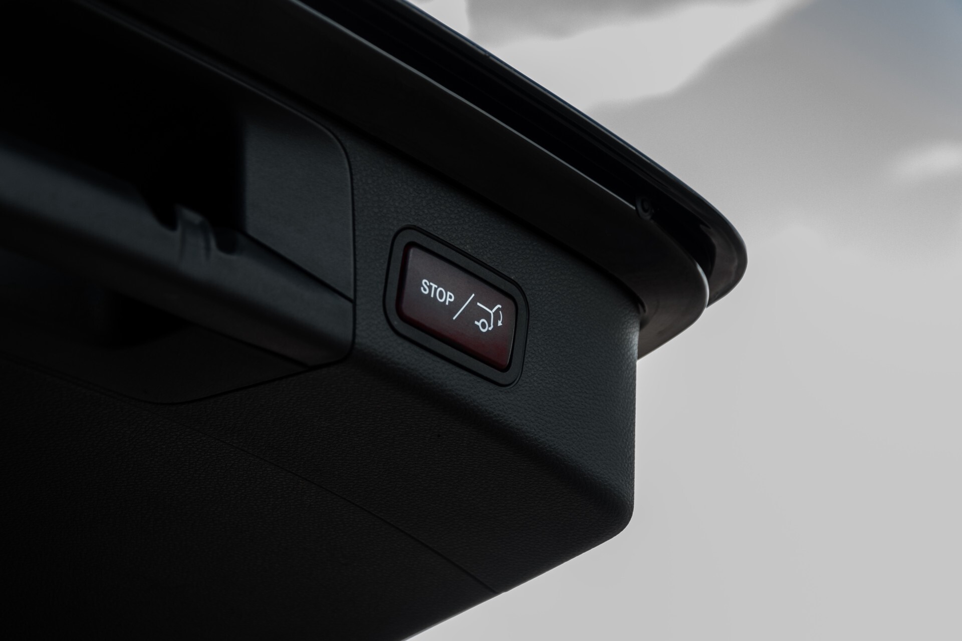 Mercedes-Benz C-Klasse Estate 350 e Burmester/Leer/ILS/19"/Panamericana/Privacyglas/Camera Aut7 Foto 49