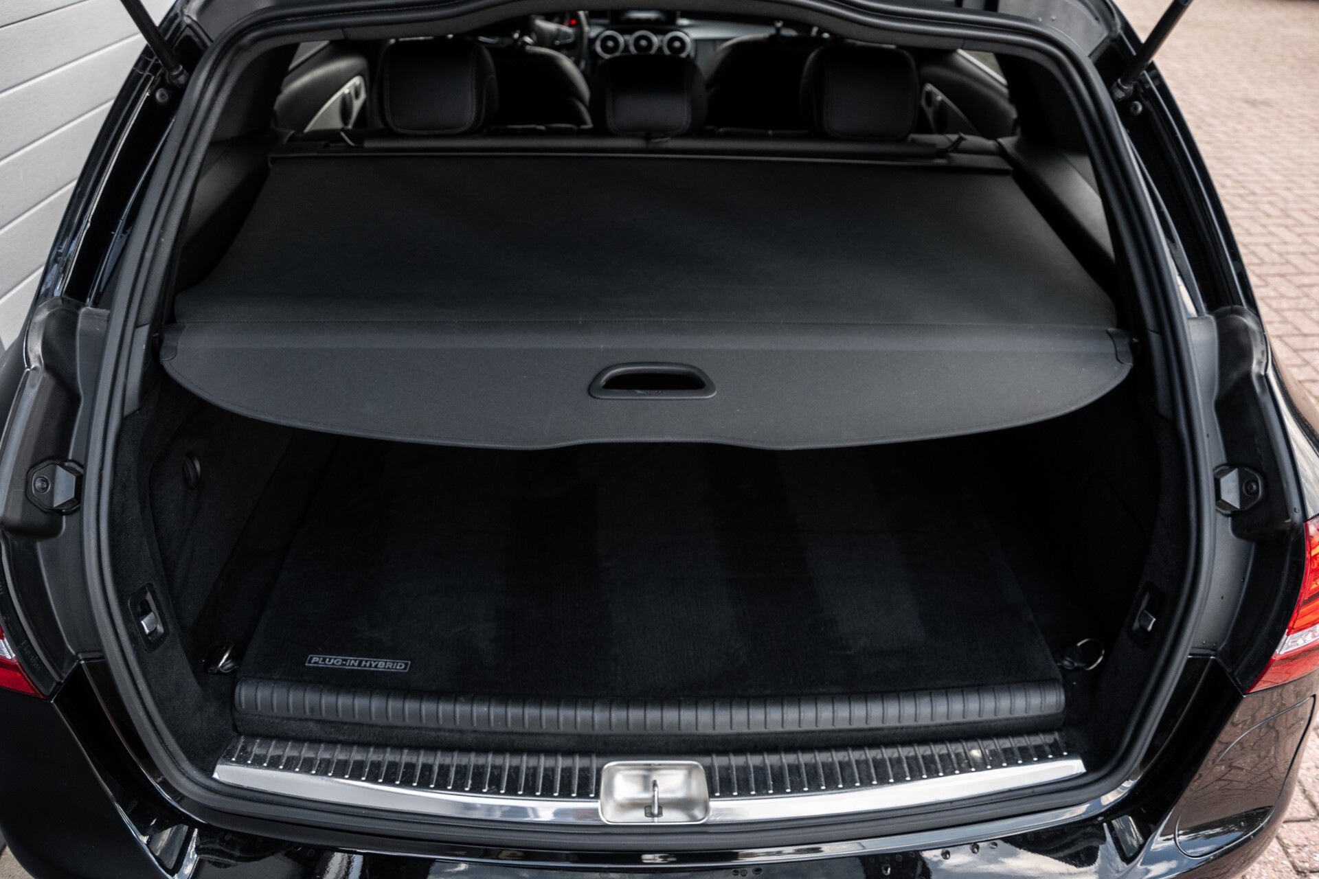 Mercedes-Benz C-Klasse Estate 350 e Burmester/Leer/ILS/19"/Panamericana/Privacyglas/Camera Aut7 Foto 51