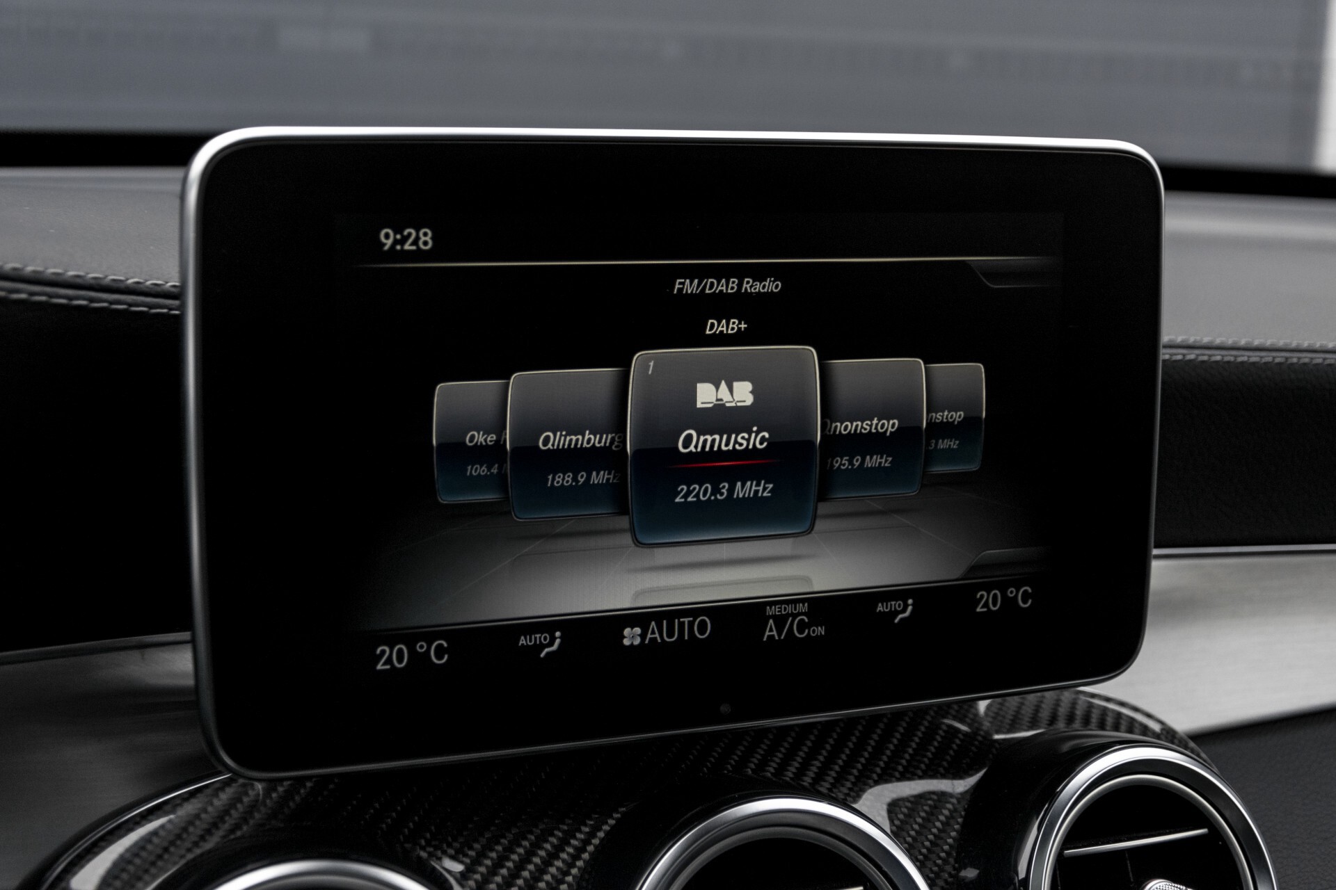 Mercedes-Benz GLC 250 d 4-M AMG Carbon/Rij-assist/Keyless/360camera/Mem/Standkachel/Trekhaak Aut9 Foto 19