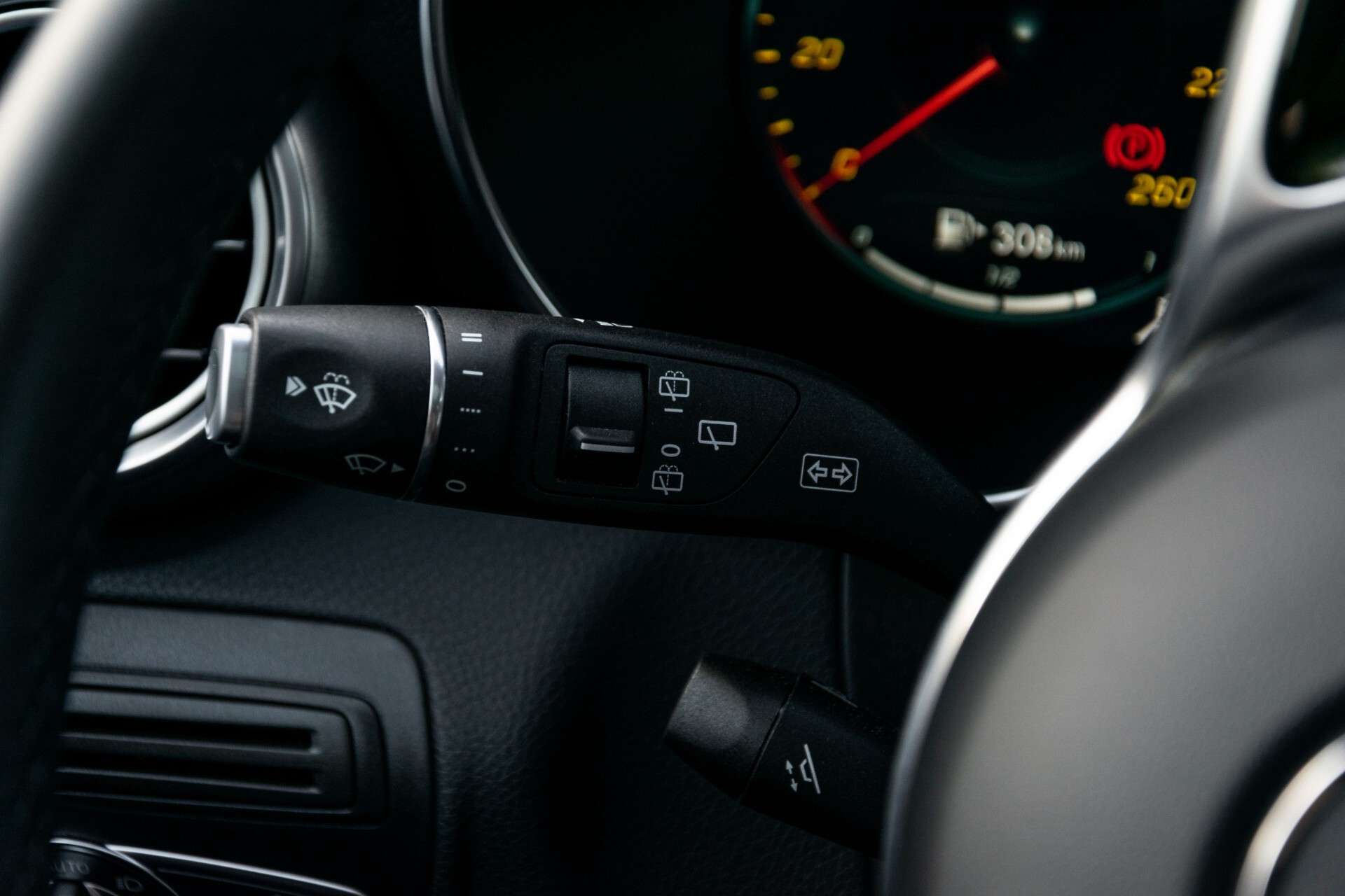 Mercedes-Benz GLC 300e 4-M Luchtvering/Panorama/Multicontourstoelen/Rij-assistentie/Standkachel Aut9 Foto 11