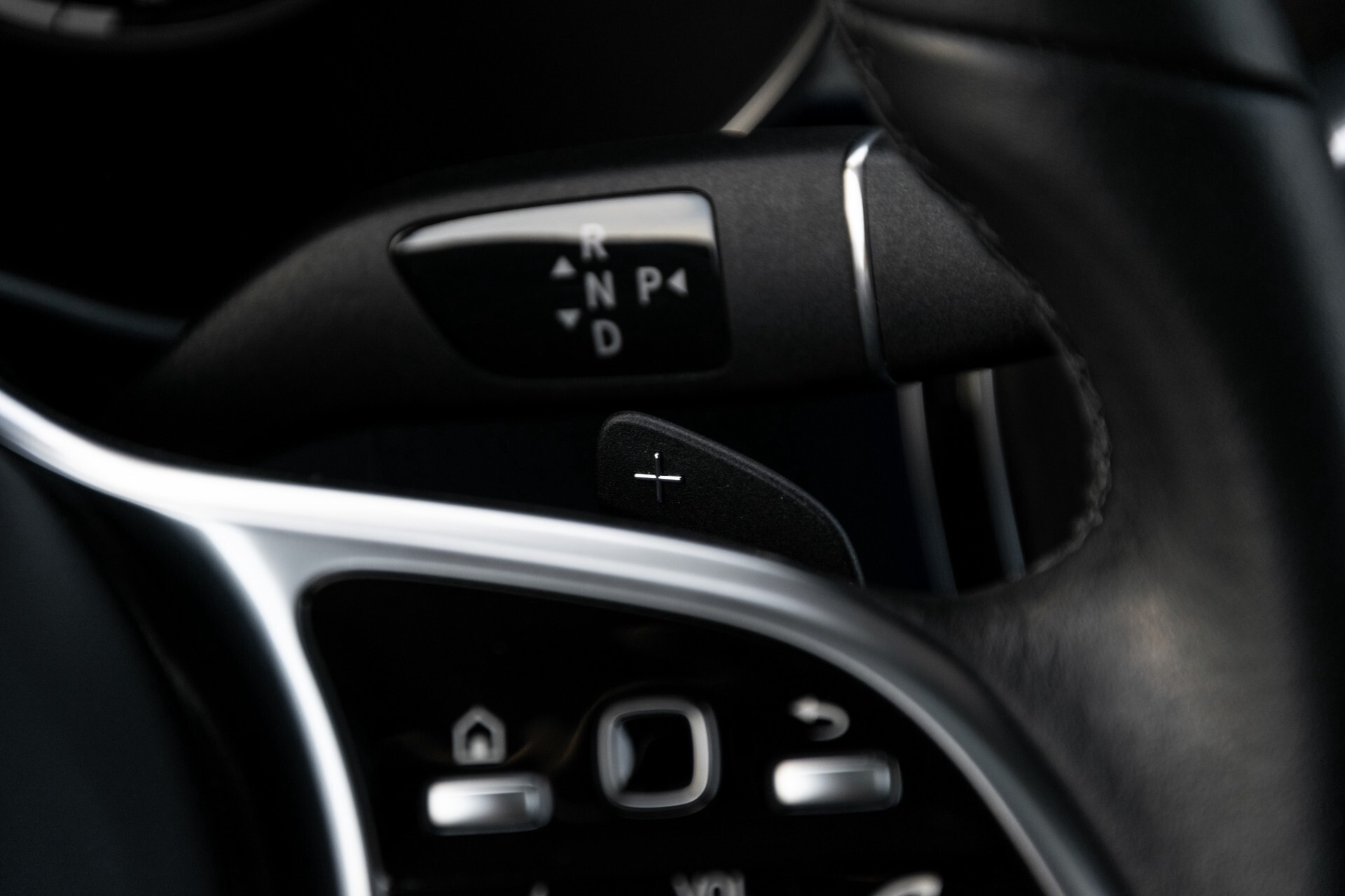 Mercedes-Benz GLC 300e 4-M Luchtvering/Panorama/Multicontourstoelen/Rij-assistentie/Standkachel Aut9 Foto 14