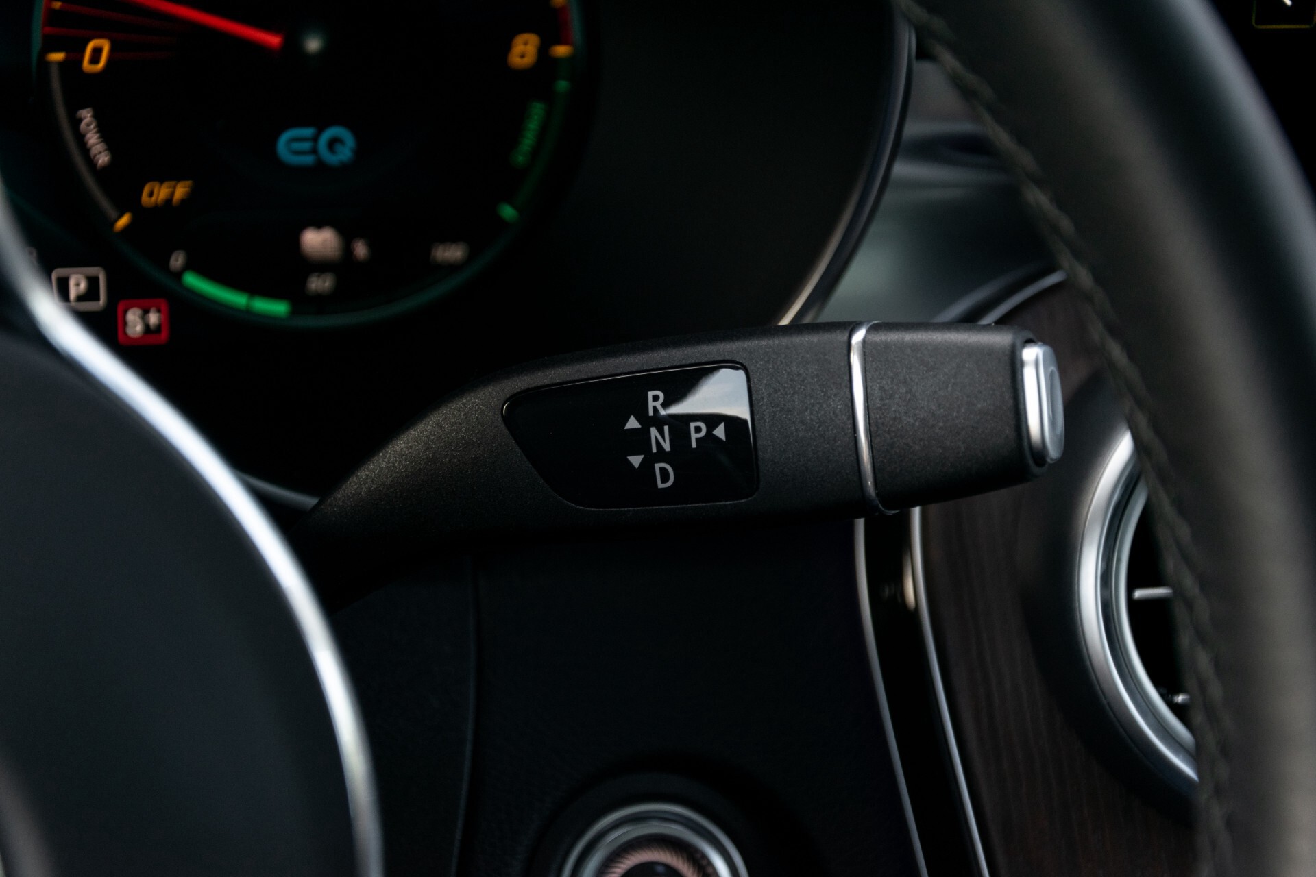 Mercedes-Benz GLC 300e 4-M Luchtvering/Panorama/Multicontourstoelen/Rij-assistentie/Standkachel Aut9 Foto 15