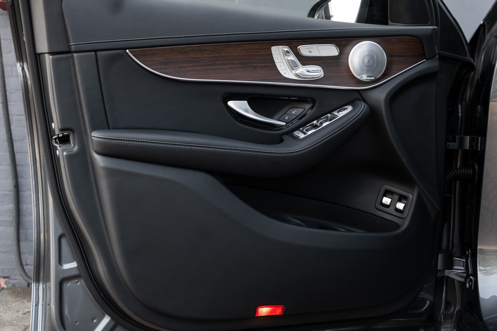 Mercedes-Benz GLC 300e 4-M Luchtvering/Panorama/Multicontourstoelen/Rij-assistentie/Standkachel Aut9 Foto 21