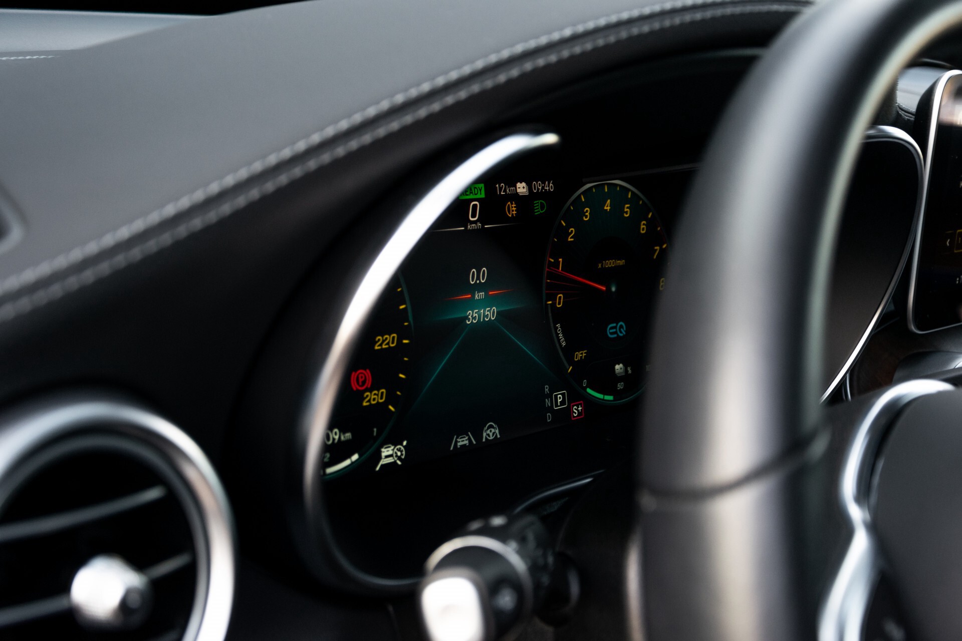 Mercedes-Benz GLC 300e 4-M Luchtvering/Panorama/Multicontourstoelen/Rij-assistentie/Standkachel Aut9 Foto 35