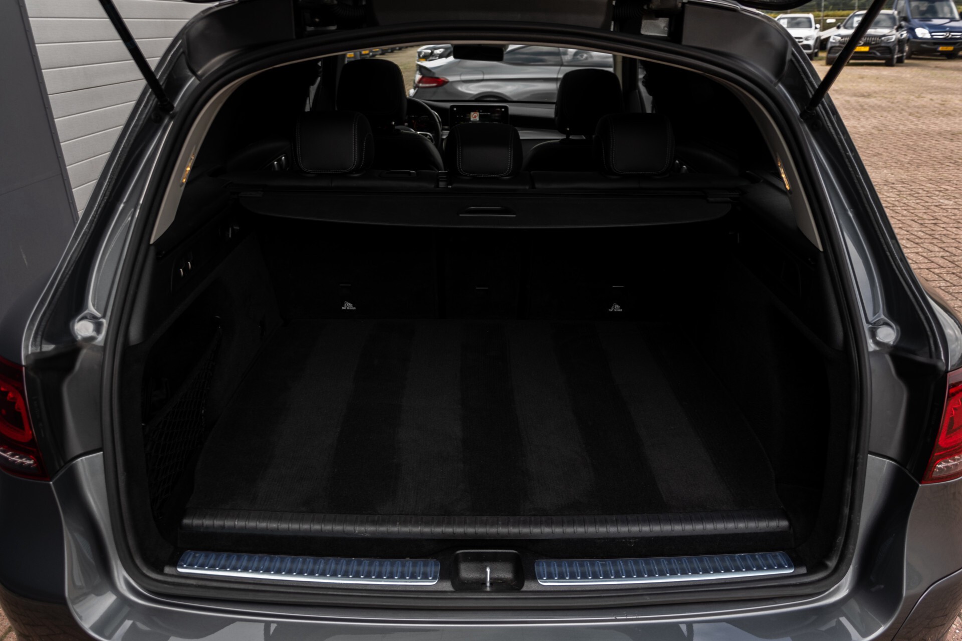 Mercedes-Benz GLC 300e 4-M Luchtvering/Panorama/Multicontourstoelen/Rij-assistentie/Standkachel Aut9 Foto 57