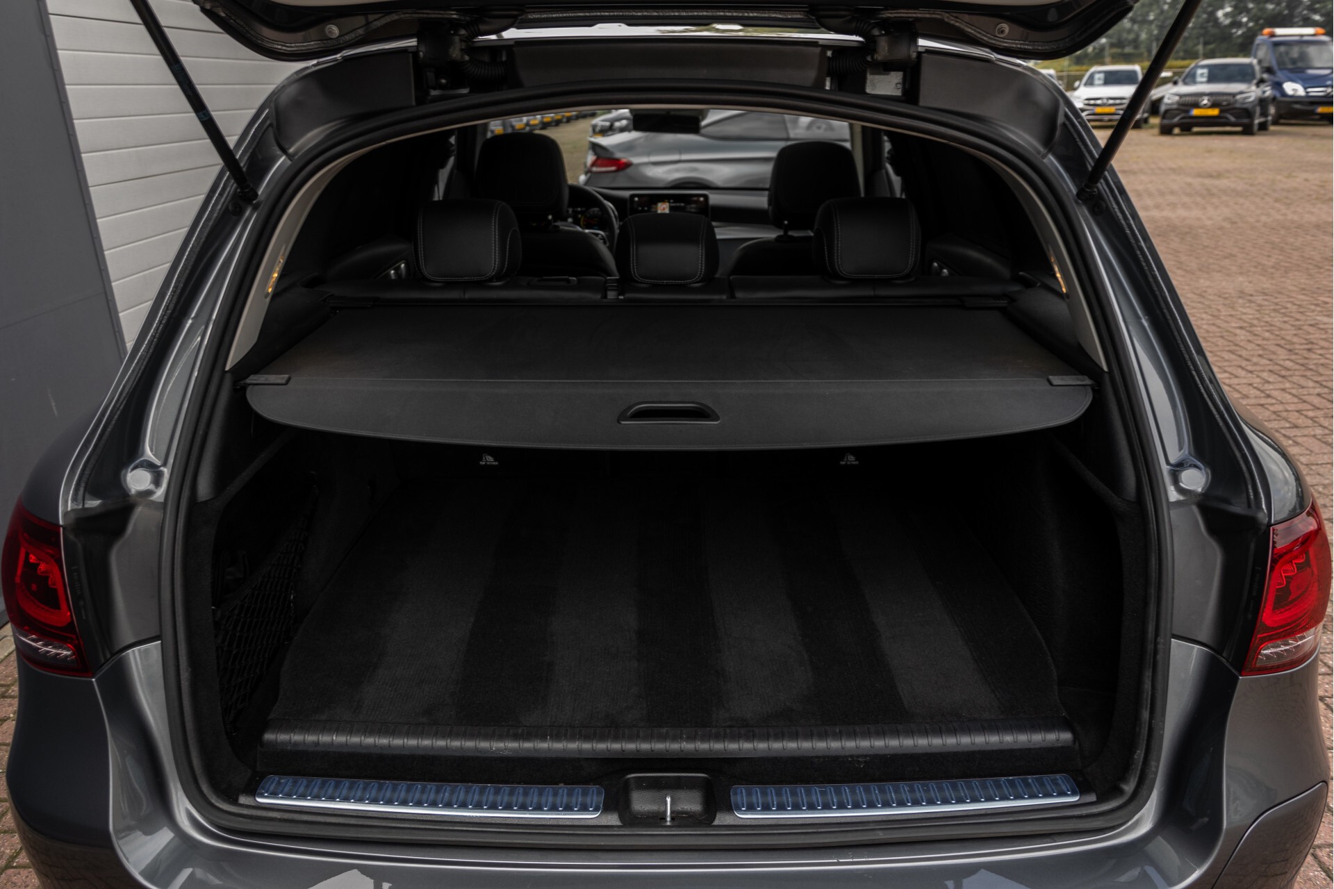 Mercedes-Benz GLC 300e 4-M Luchtvering/Panorama/Multicontourstoelen/Rij-assistentie/Standkachel Aut9 Foto 58