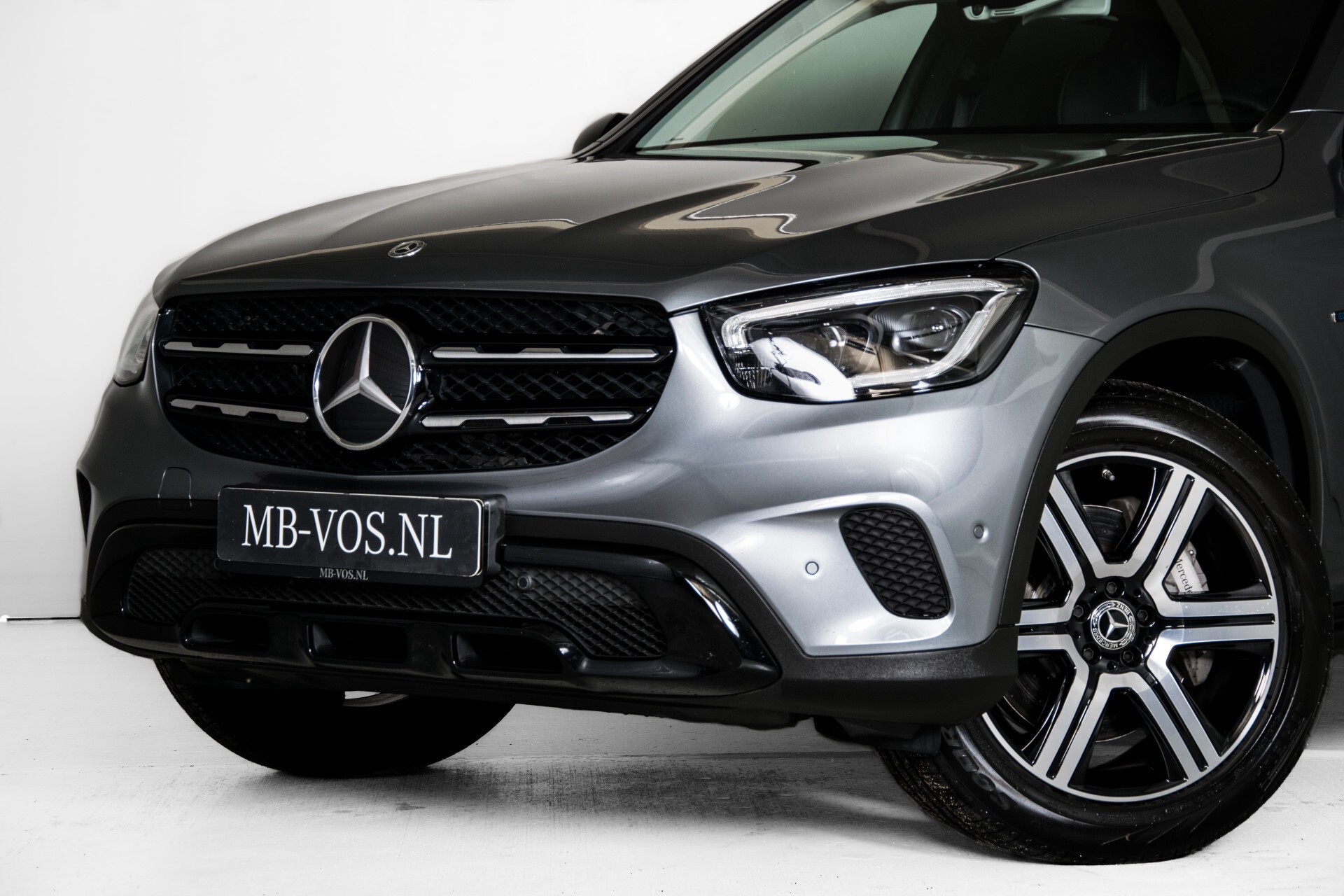 Mercedes-Benz GLC 300e 4-M Luchtvering/Panorama/Multicontourstoelen/Rij-assistentie/Standkachel Aut9 Foto 64