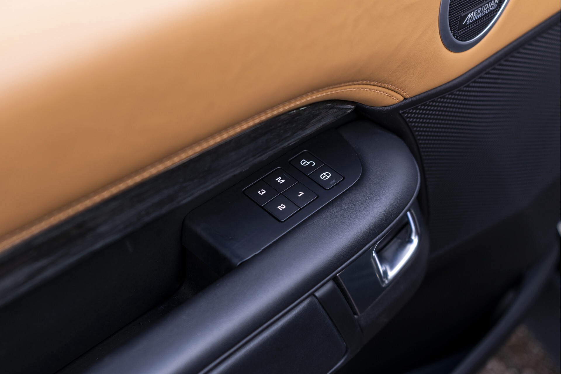 Land Rover Discovery 3.0 Td6 First Edition 7-Persoons Full Options Aut8 Foto 15