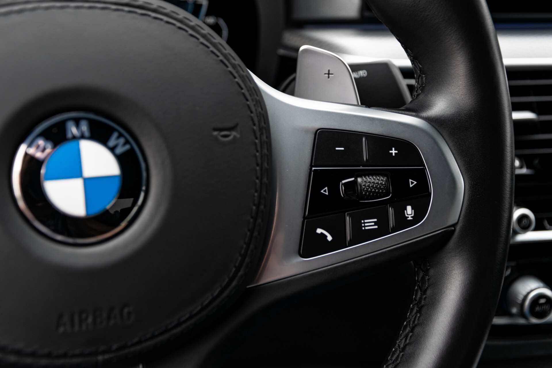 BMW 5 Serie 530e xDrive M-Sport iPerformance High Executive Aut8 Foto 15