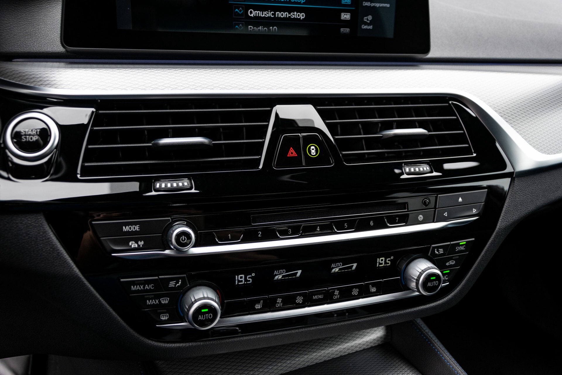 BMW 5 Serie 530e xDrive M-Sport iPerformance High Executive Aut8 Foto 40