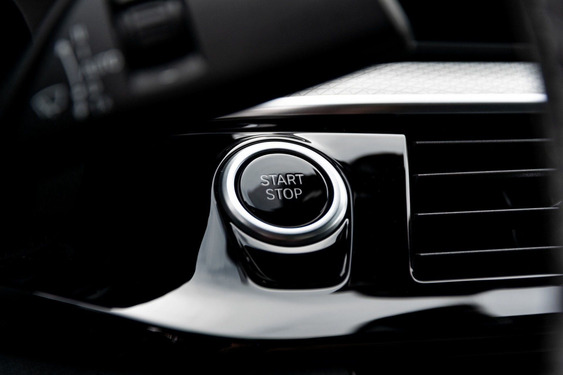 BMW 5 Serie 530e xDrive M-Sport iPerformance High Executive Aut8 Foto 44