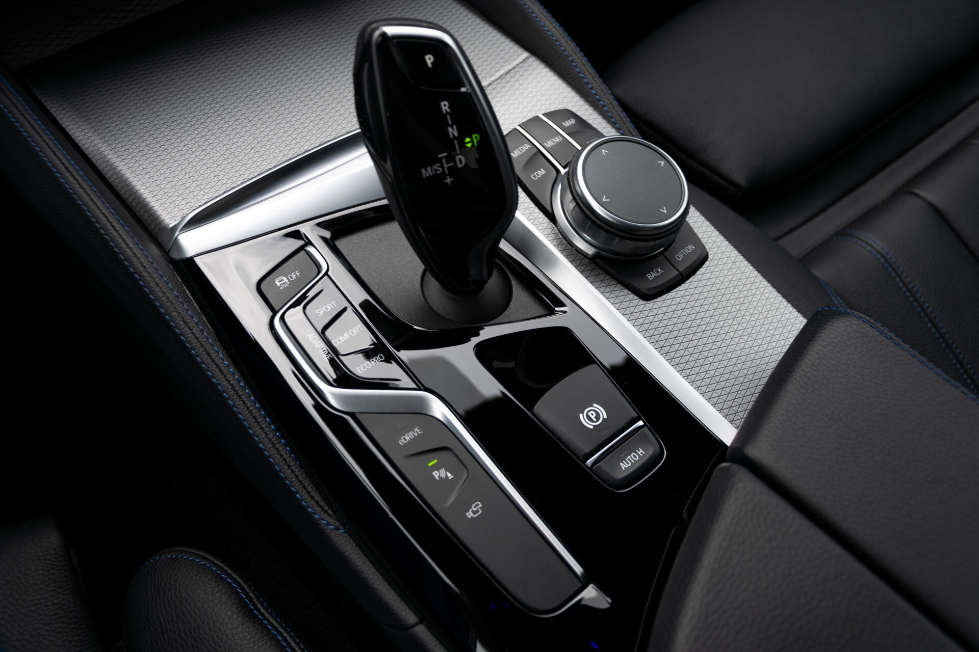 BMW 5 Serie 530e xDrive M-Sport iPerformance High Executive Aut8 Foto 48