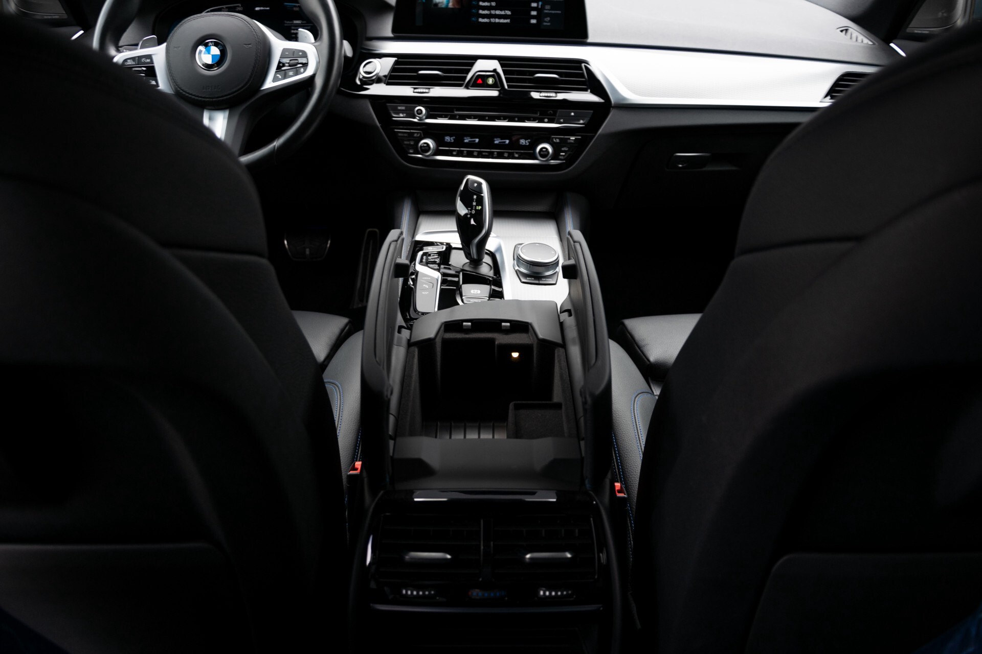 BMW 5 Serie 530e xDrive M-Sport iPerformance High Executive Aut8 Foto 54