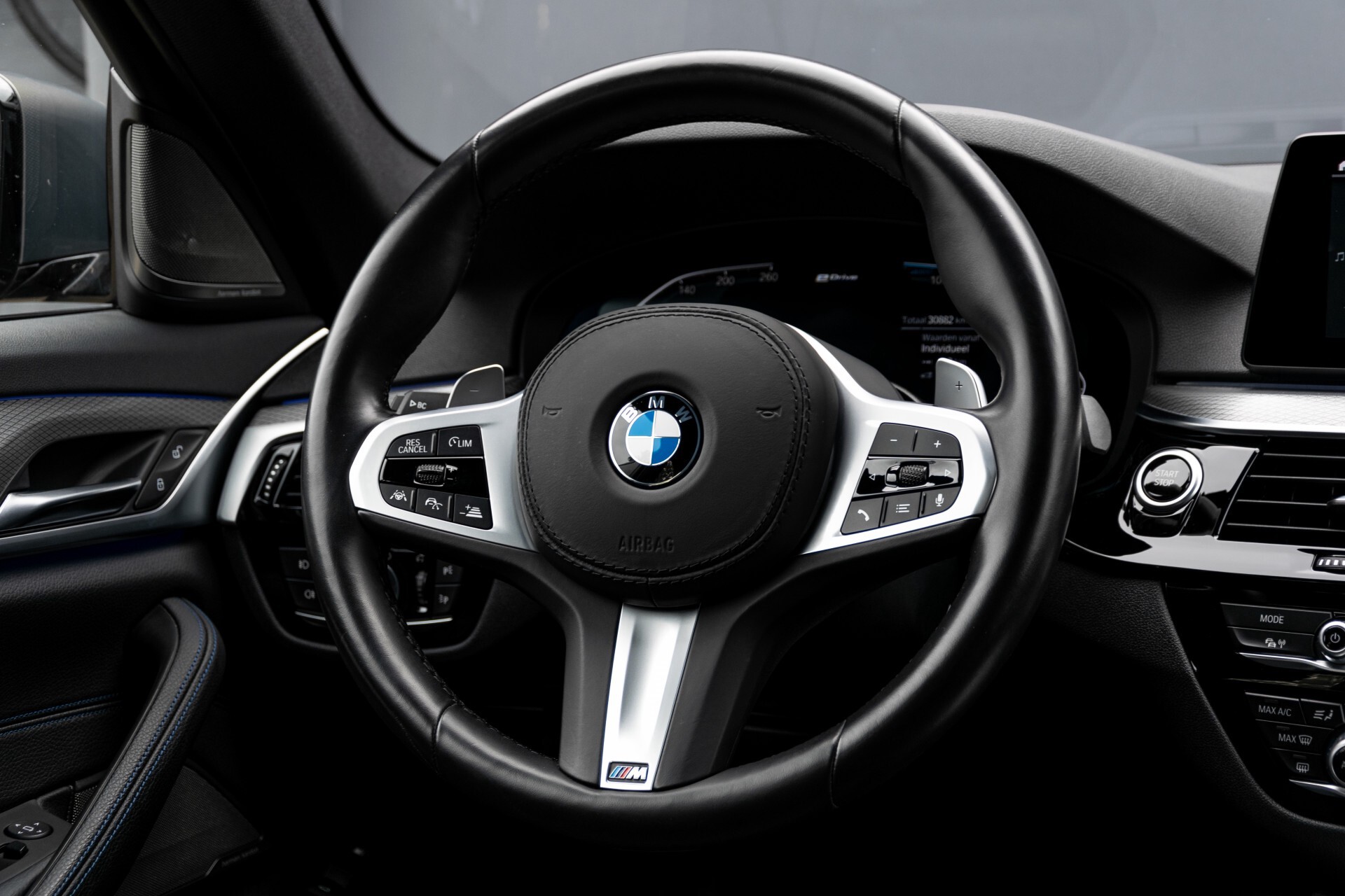 BMW 5 Serie 530e xDrive M-Sport iPerformance High Executive Aut8 Foto 7