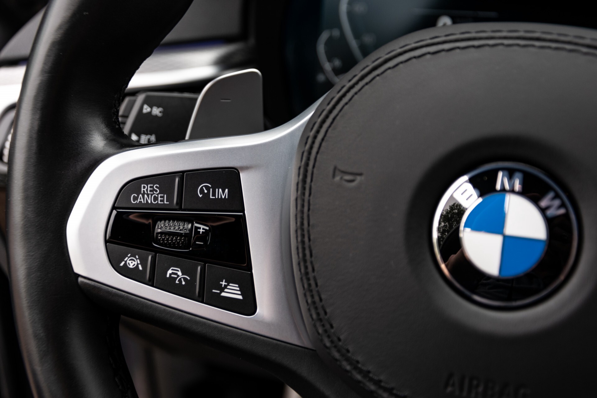 BMW 5 Serie 530e xDrive M-Sport iPerformance High Executive Aut8 Foto 9