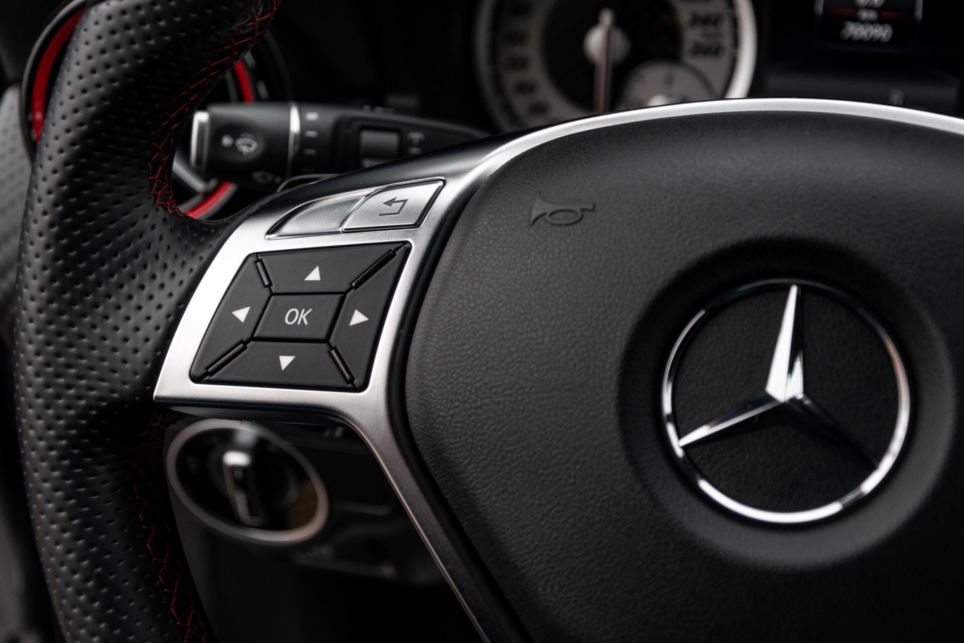 Mercedes-Benz A-Klasse 250 Sport AMG Panorama/Standkachel/Mem/Harman-Kardon/Distronic/Camera/Com Aut7 Foto 11