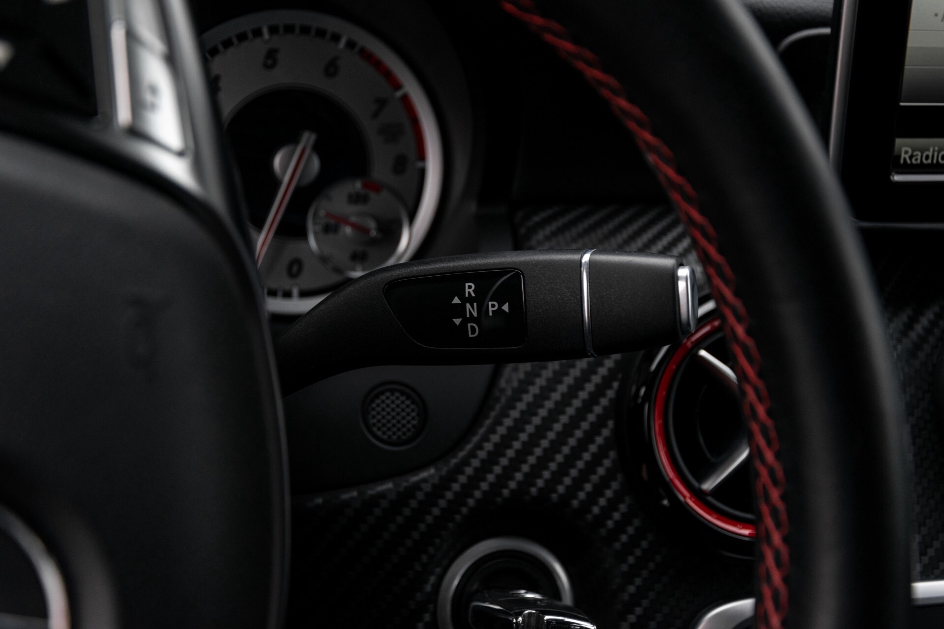 Mercedes-Benz A-Klasse 250 Sport AMG Panorama/Standkachel/Mem/Harman-Kardon/Distronic/Camera/Com Aut7 Foto 16