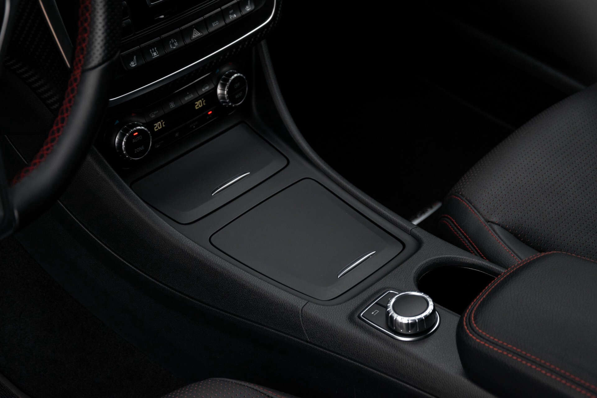 Mercedes-Benz A-Klasse 250 Sport AMG Panorama/Standkachel/Mem/Harman-Kardon/Distronic/Camera/Com Aut7 Foto 31