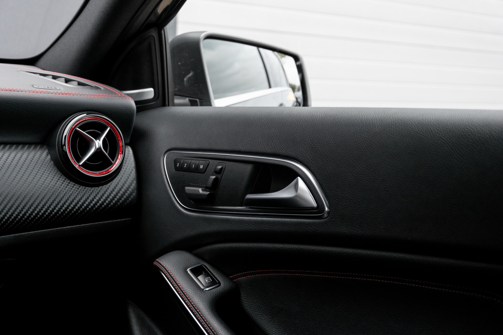 Mercedes-Benz A-Klasse 250 Sport AMG Panorama/Standkachel/Mem/Harman-Kardon/Distronic/Camera/Com Aut7 Foto 44