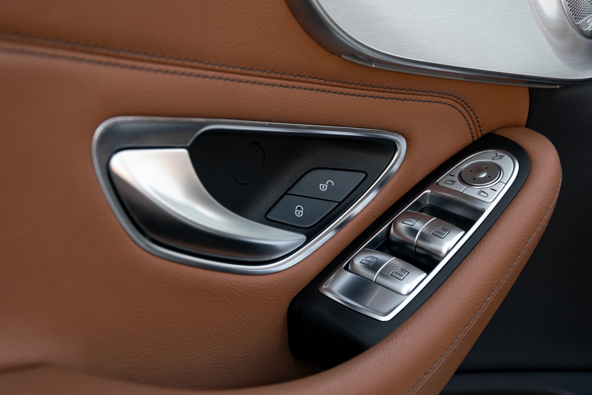 Mercedes-Benz C-Klasse 300 Cabriolet AMG Carbon/Airscarf/Aircap/Comand/Zadelbruin leder/Burmester Aut9 Foto 15