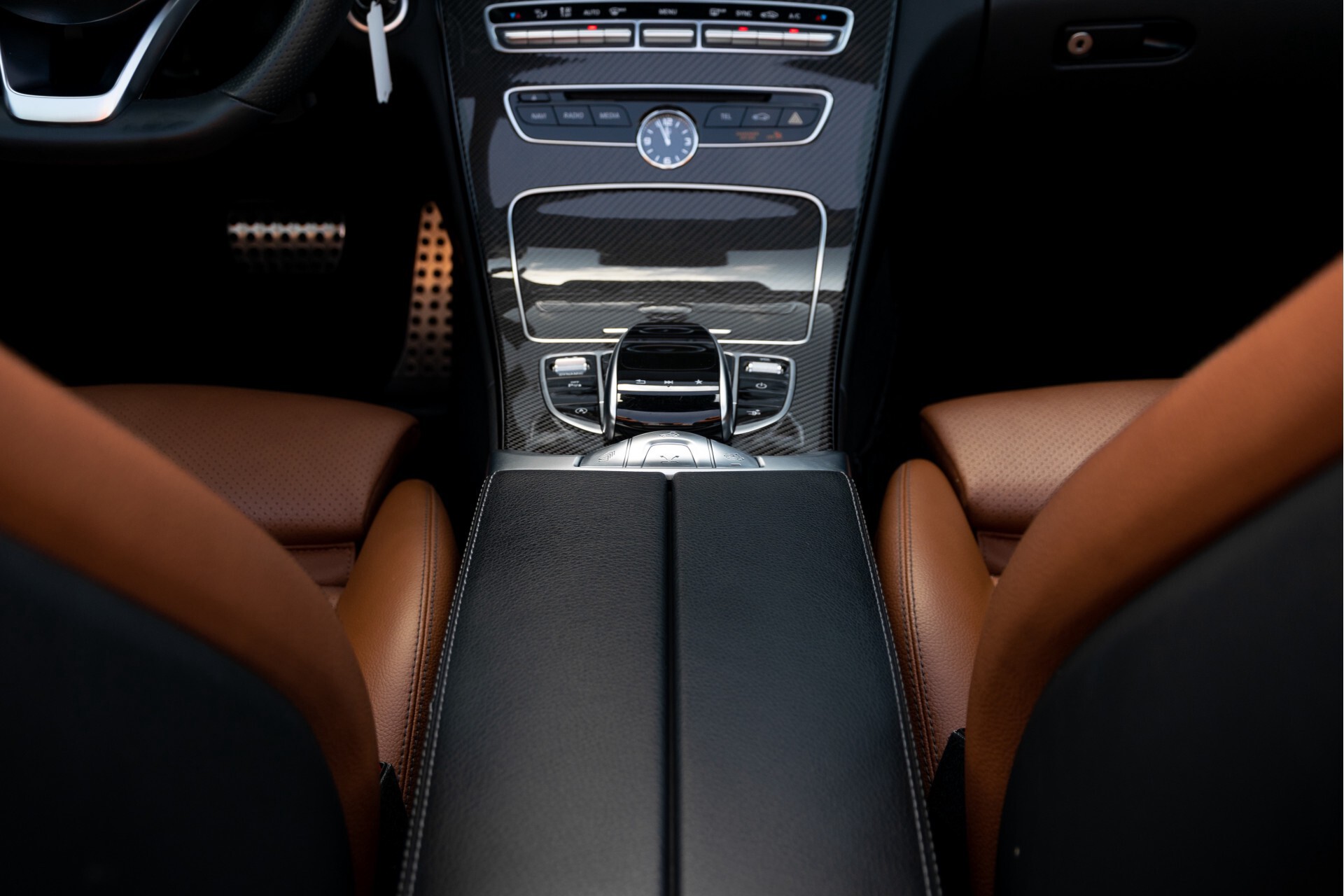 Mercedes-Benz C-Klasse 300 Cabriolet AMG Carbon/Airscarf/Aircap/Comand/Zadelbruin leder/Burmester Aut9 Foto 43