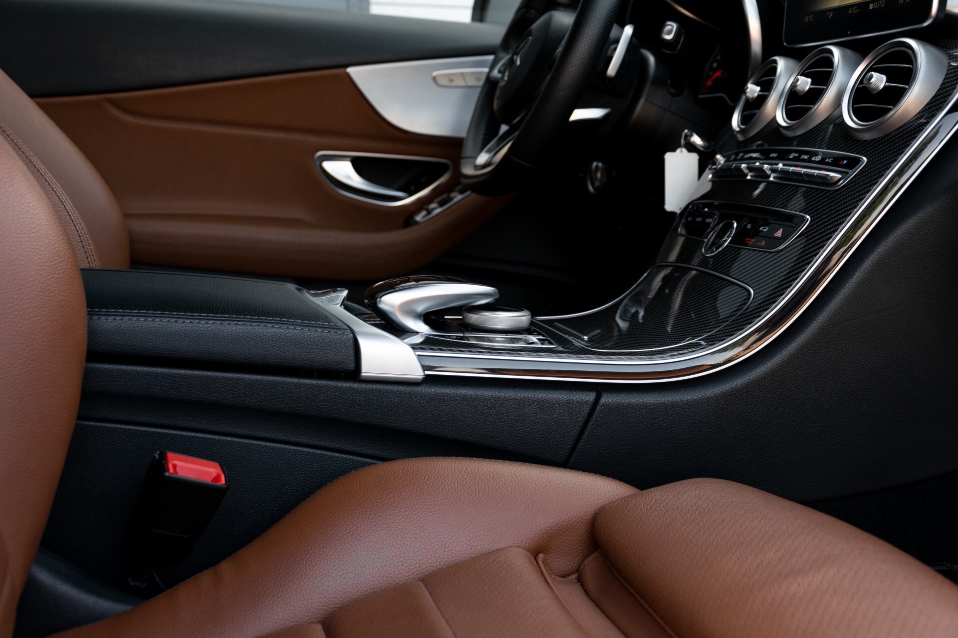 Mercedes-Benz C-Klasse 300 Cabriolet AMG Carbon/Airscarf/Aircap/Comand/Zadelbruin leder/Burmester Aut9 Foto 44