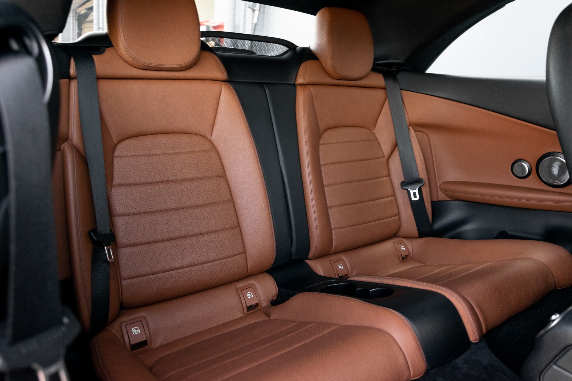Mercedes-Benz C-Klasse 300 Cabriolet AMG Carbon/Airscarf/Aircap/Comand/Zadelbruin leder/Burmester Aut9 Foto 7