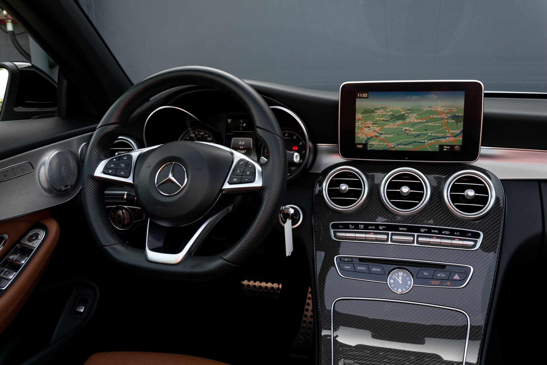 Mercedes-Benz C-Klasse 300 Cabriolet AMG Carbon/Airscarf/Aircap/Comand/Zadelbruin leder/Burmester Aut9 Foto 8