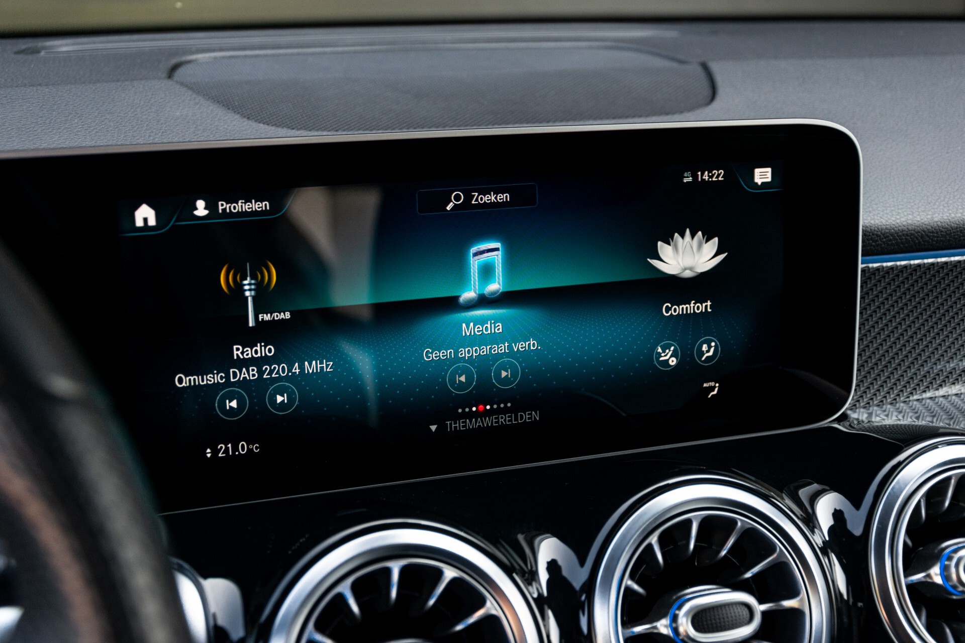 Mercedes-Benz GLB 250 4-M AMG Night/Distronic/Keyless/Mem/Geventileerde stoelen/Burmester/Pano Aut8 Foto 12