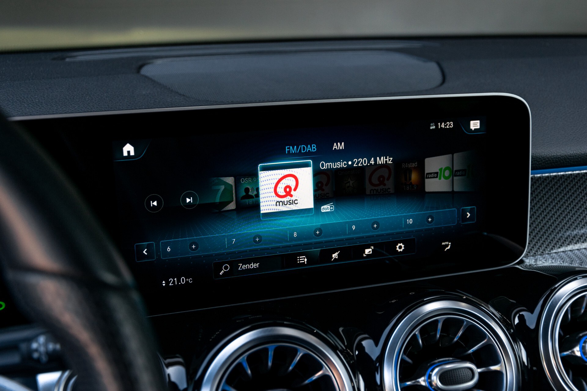 Mercedes-Benz GLB 250 4-M AMG Night/Distronic/Keyless/Mem/Geventileerde stoelen/Burmester/Pano Aut8 Foto 20