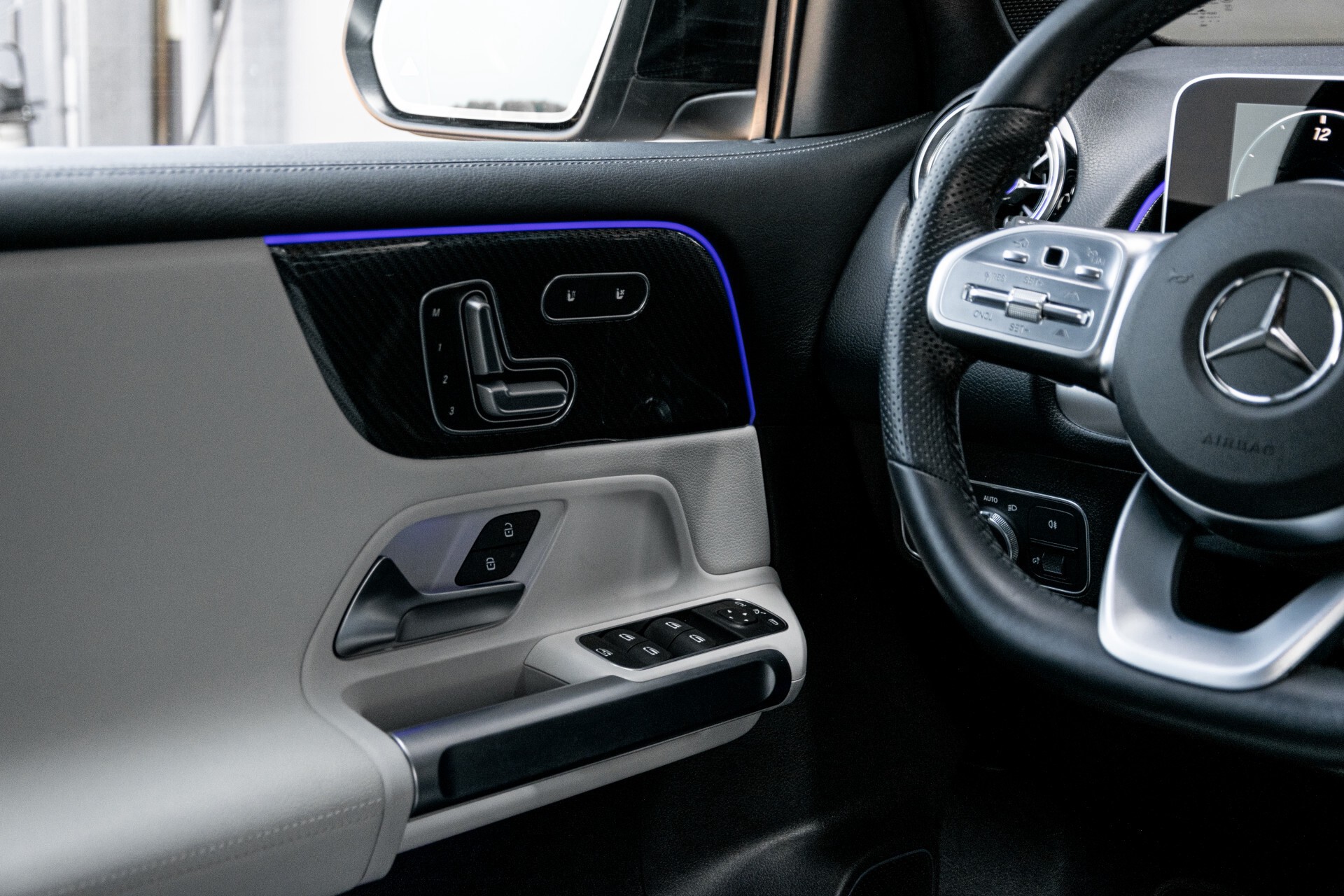 Mercedes-Benz GLB 250 4-M AMG Night/Distronic/Keyless/Mem/Geventileerde stoelen/Burmester/Pano Aut8 Foto 41