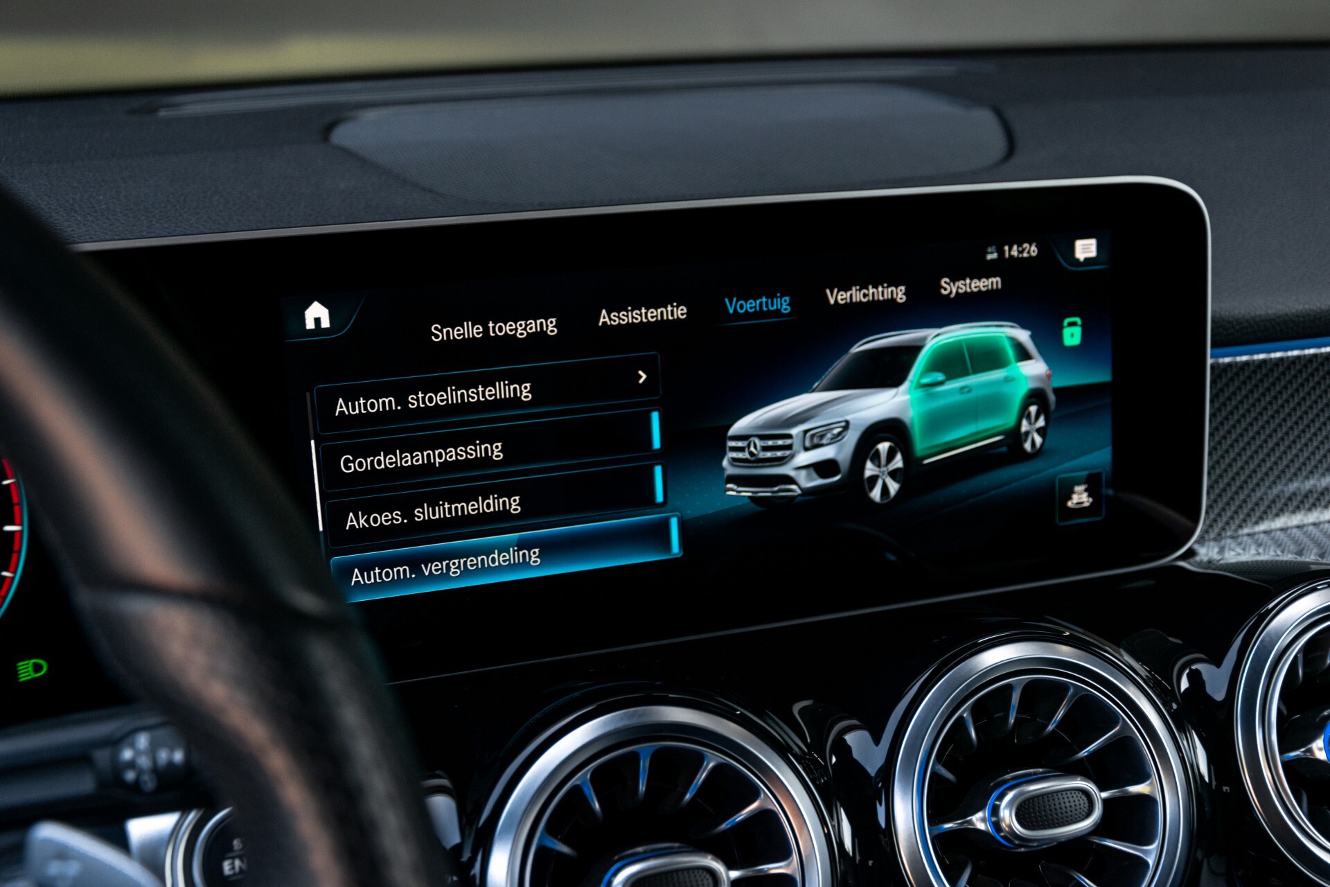 Mercedes-Benz GLB 250 4-M AMG Night/Distronic/Keyless/Mem/Geventileerde stoelen/Burmester/Pano Aut8 Foto 46