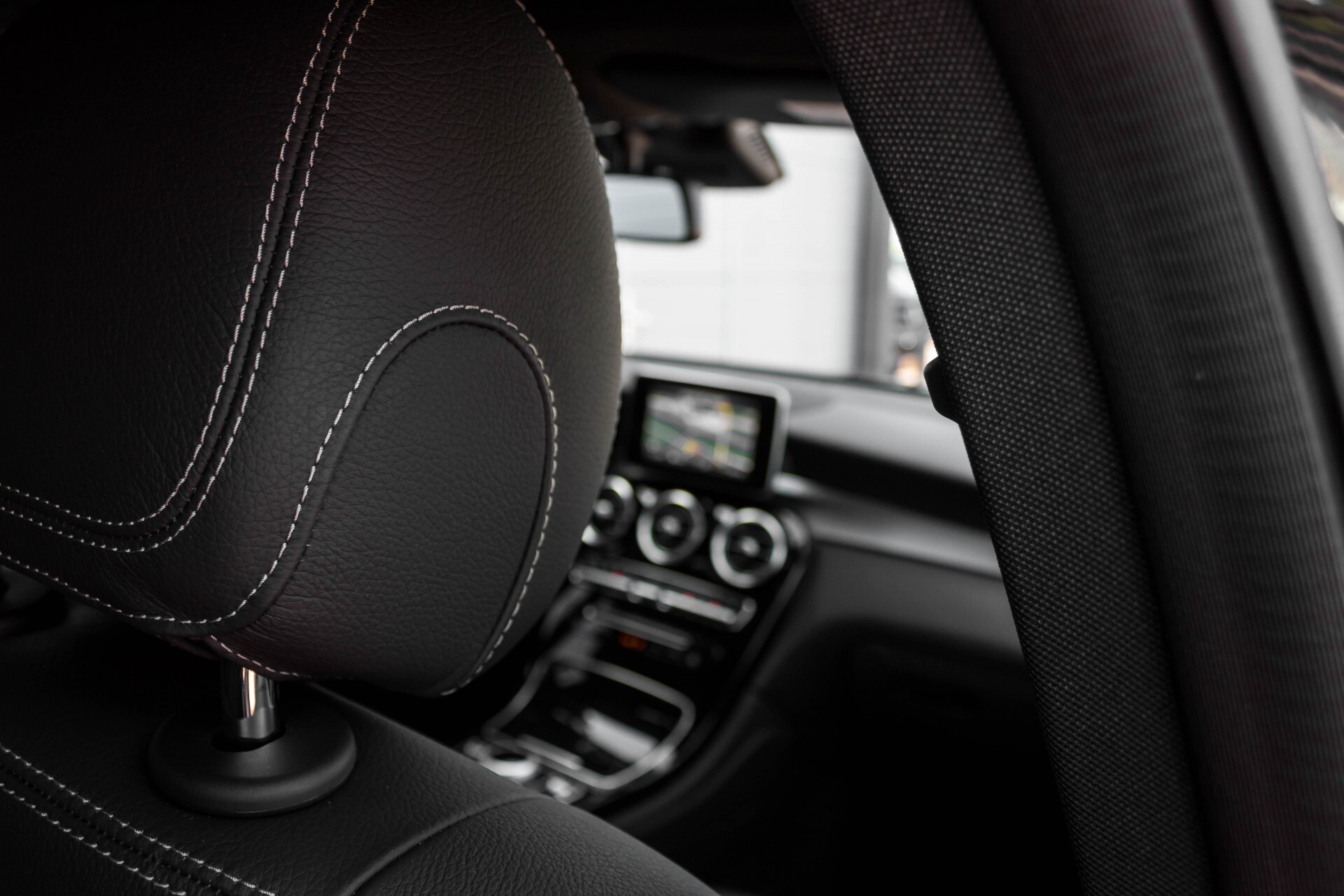 Mercedes-Benz GLC Coupé 250 4-M AMG Night/Dak/Burmester/LED/360/ILS/Trekhaak Aut9 Foto 28