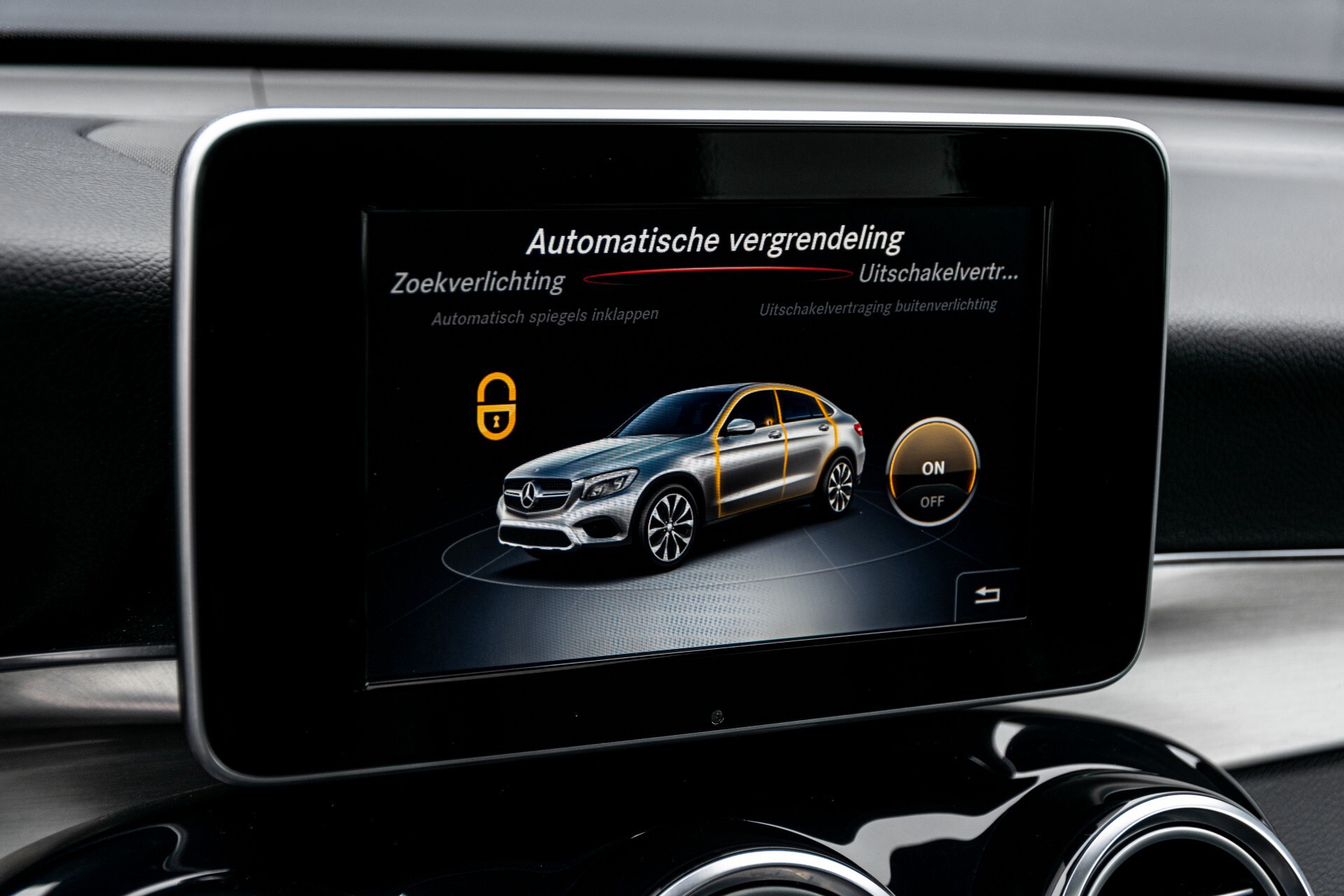 Mercedes-Benz GLC Coupé 250 4-M AMG Night/Dak/Burmester/LED/360/ILS/Trekhaak Aut9 Foto 31