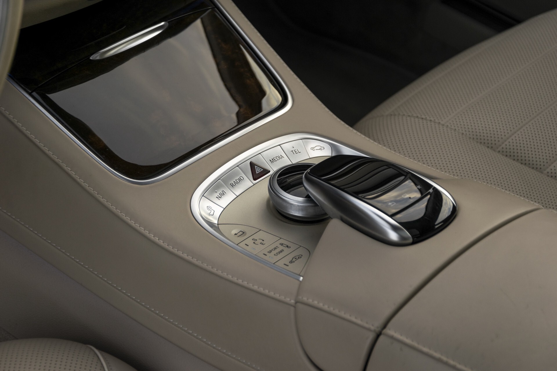 Mercedes-Benz S-Klasse 500 Massage/Rij-assistentie/Keyless/Stoelkoeling/Trekhaak/Pano Aut7 Foto 29