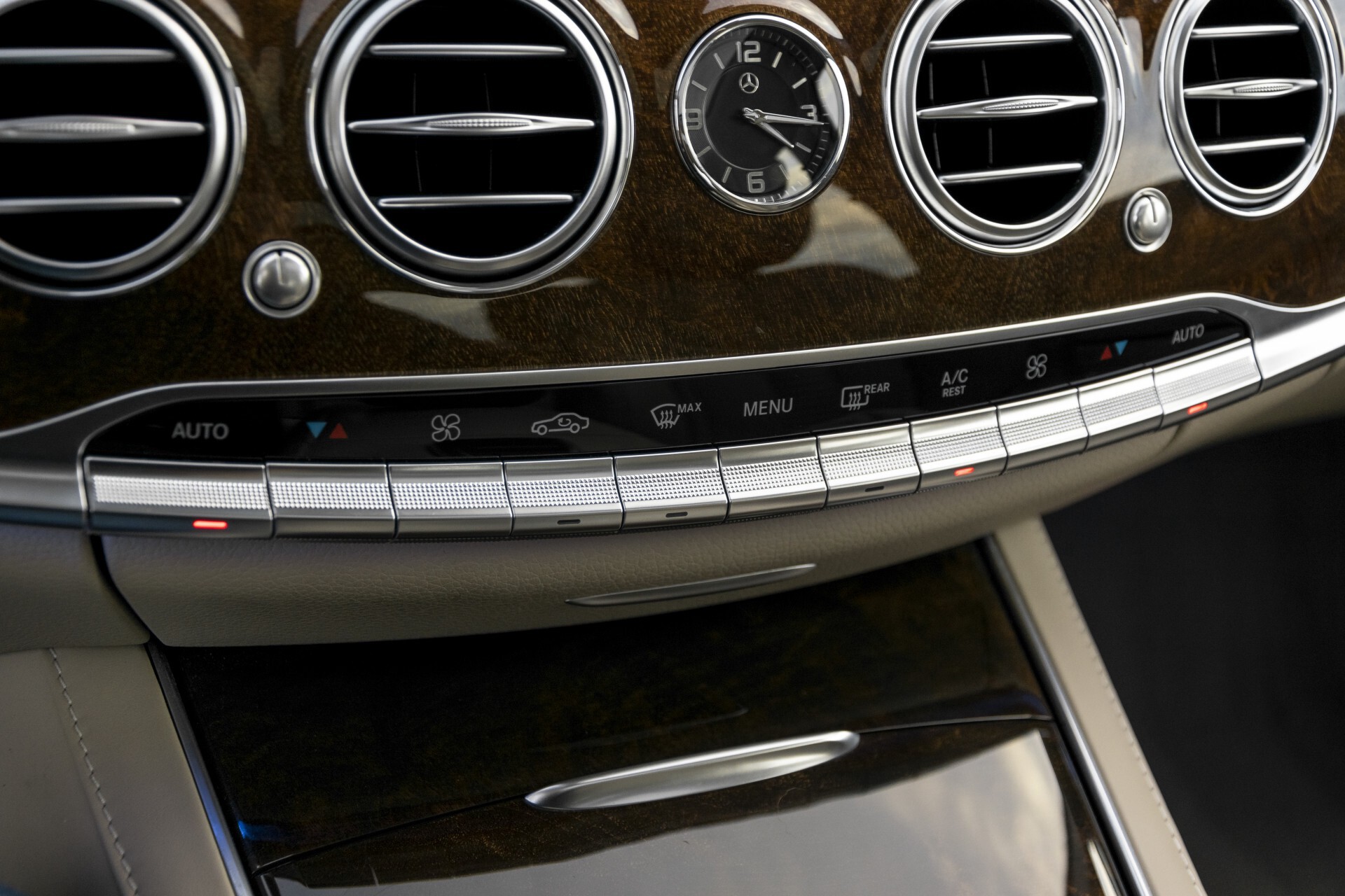 Mercedes-Benz S-Klasse 500 Massage/Rij-assistentie/Keyless/Stoelkoeling/Trekhaak/Pano Aut7 Foto 39