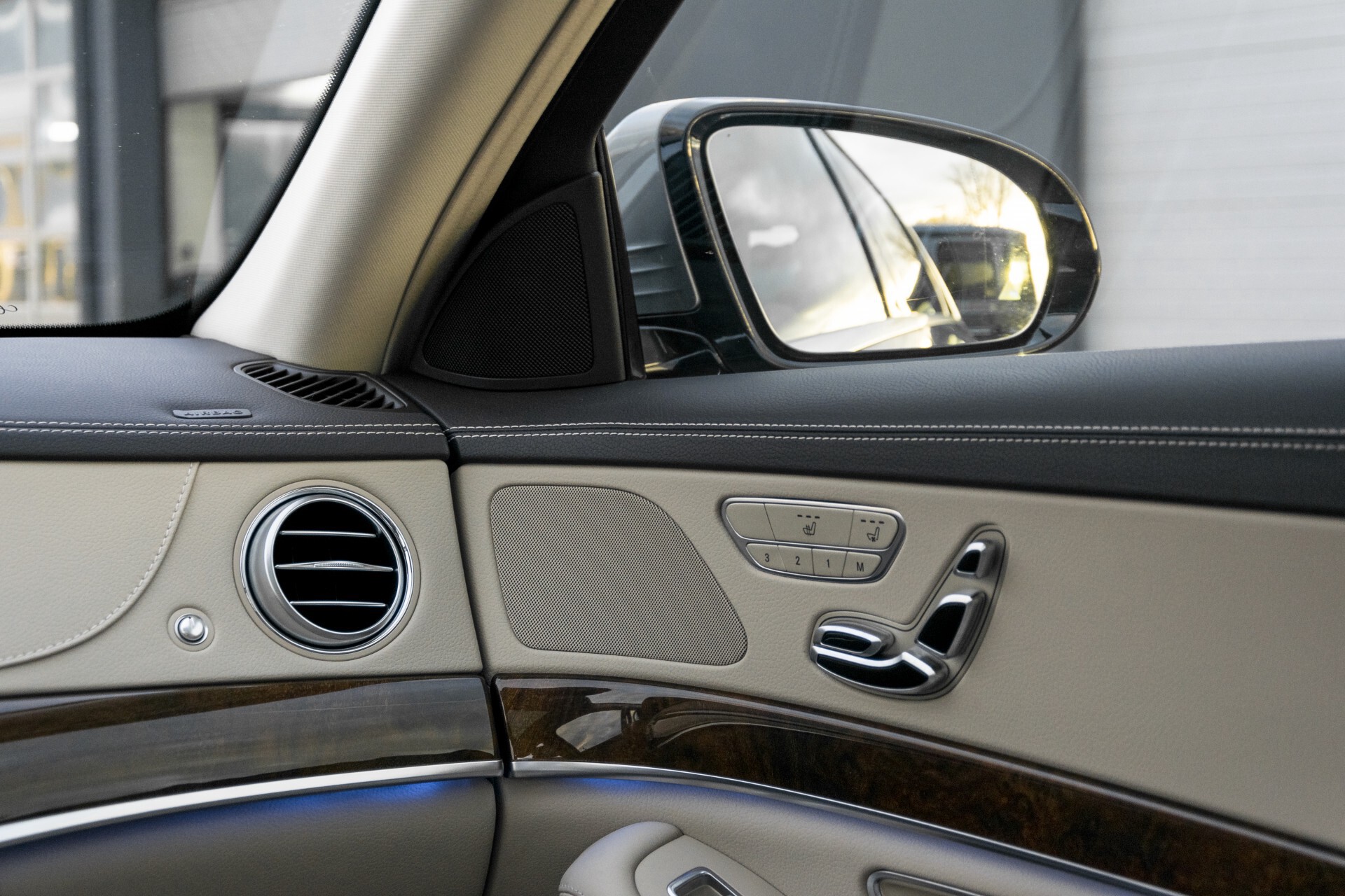 Mercedes-Benz S-Klasse 500 Massage/Rij-assistentie/Keyless/Stoelkoeling/Trekhaak/Pano Aut7 Foto 49