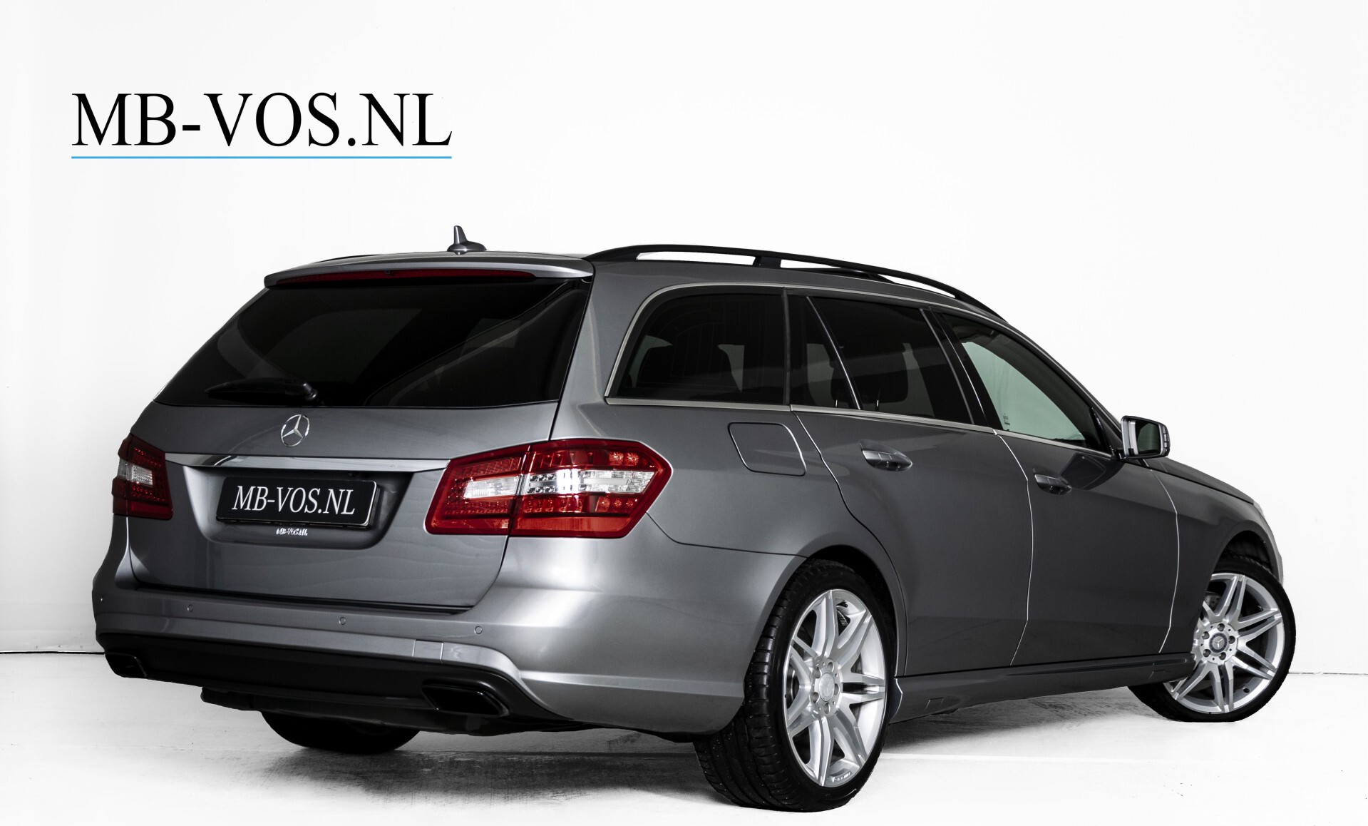 Mercedes-Benz E-Klasse Estate 350 Cdi AMG Luchtvering/Carbon/Keyless/Harman-Kardon/19" Aut7 Foto 2