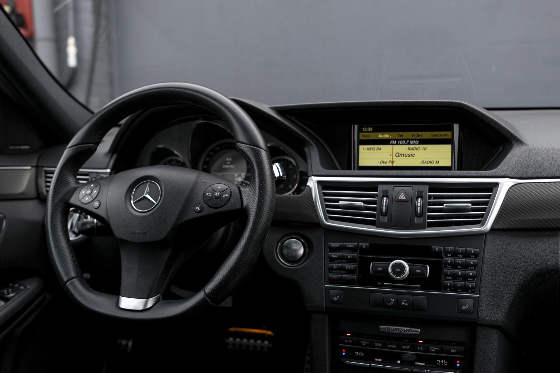 Mercedes-Benz E-Klasse Estate 350 Cdi AMG Luchtvering/Carbon/Keyless/Harman-Kardon/19" Aut7 Foto 8