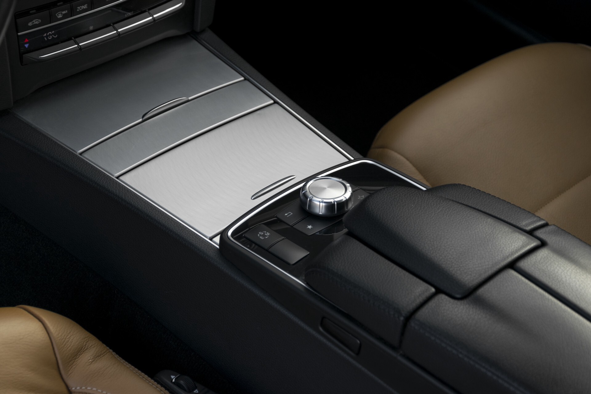 Mercedes-Benz E-Klasse Coupé 200 AMG Coupe Panorama/Beige leder/Multicontour/ILS Aut7 Foto 18