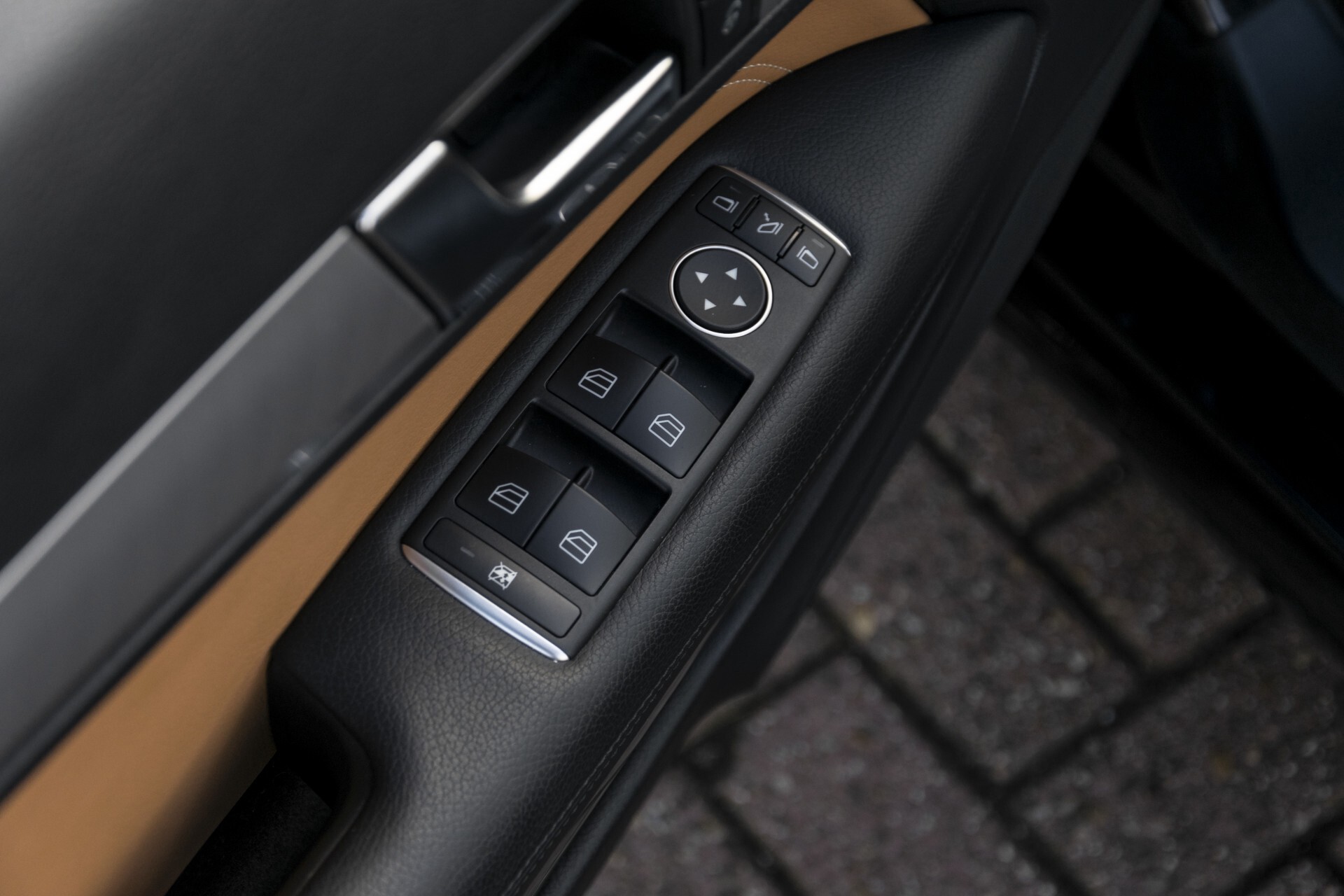 Mercedes-Benz E-Klasse Coupé 200 AMG Coupe Panorama/Beige leder/Multicontour/ILS Aut7 Foto 22