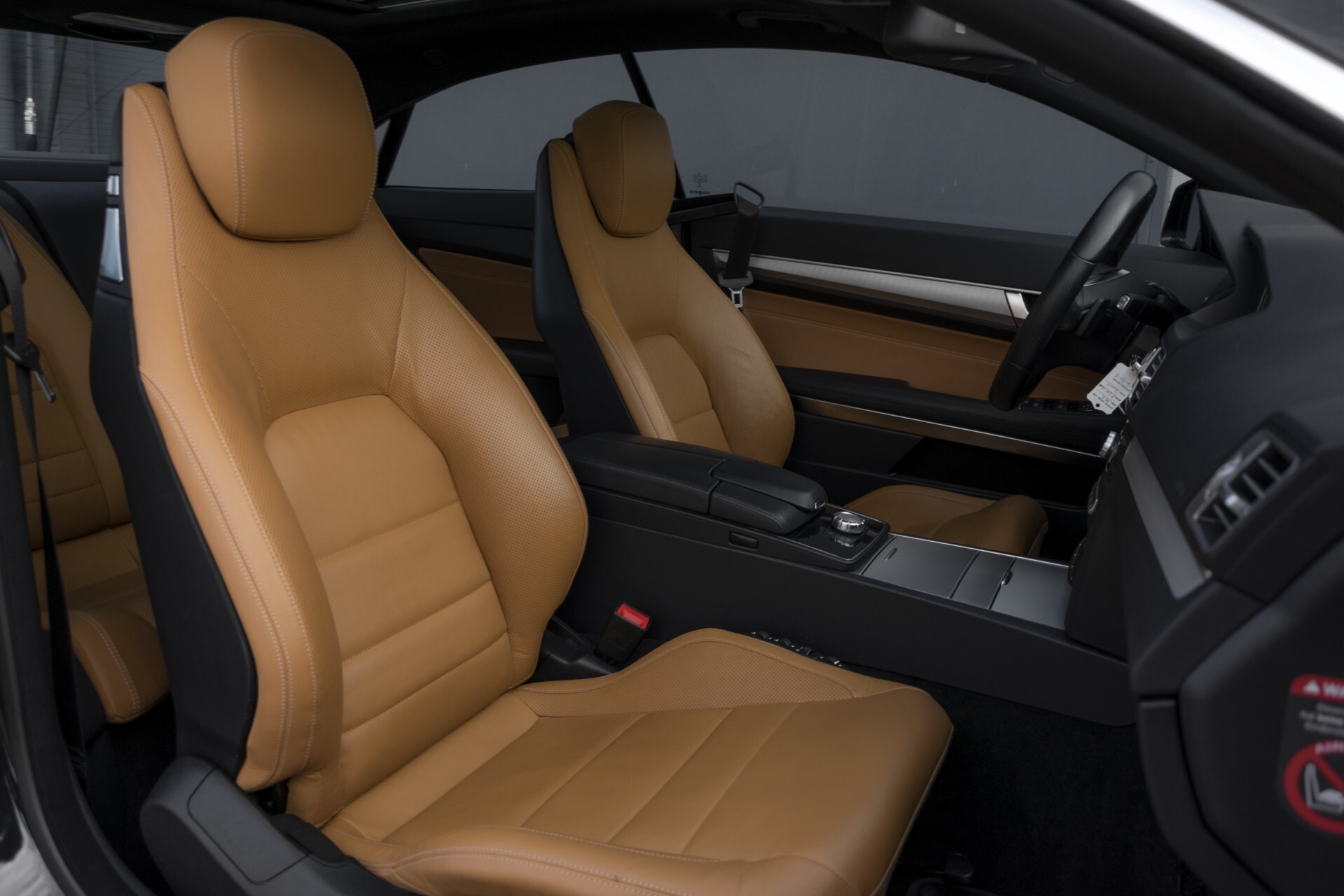 Mercedes-Benz E-Klasse Coupé 200 AMG Coupe Panorama/Beige leder/Multicontour/ILS Aut7 Foto 4