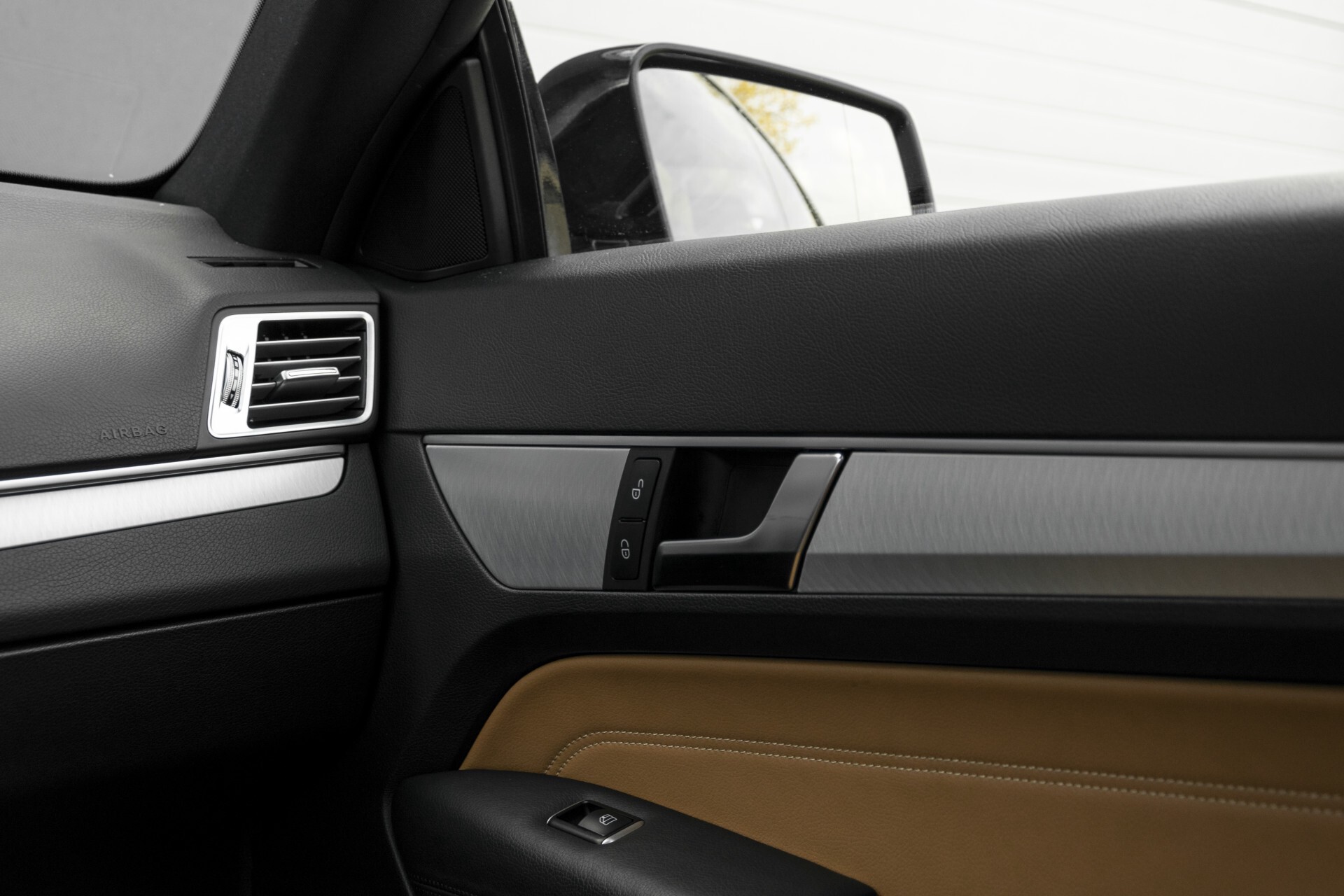 Mercedes-Benz E-Klasse Coupé 200 AMG Coupe Panorama/Beige leder/Multicontour/ILS Aut7 Foto 42