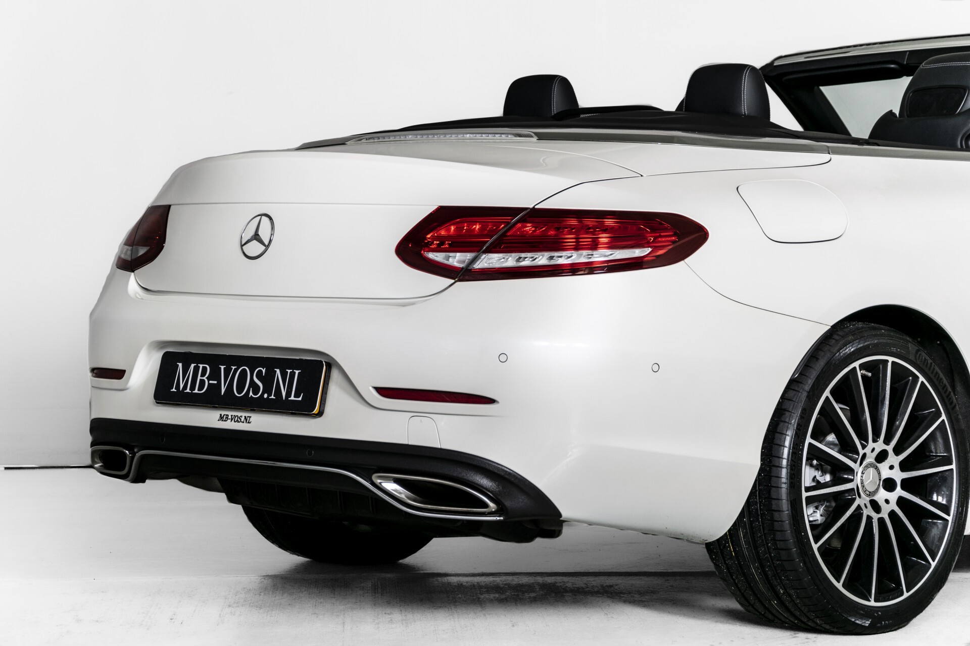 Mercedes-Benz C-Klasse Cabrio 250 Luchtvering/Distronic/Keyless/AMG/HUD/Mem/TV/Comand Aut9 Foto 7