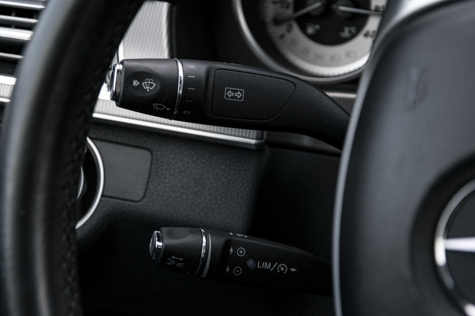 Mercedes-Benz E-Klasse 300 Bluetec AMG Schuifdak/Rij-assist/Keyless/Comand/360 Aut7 Foto 11